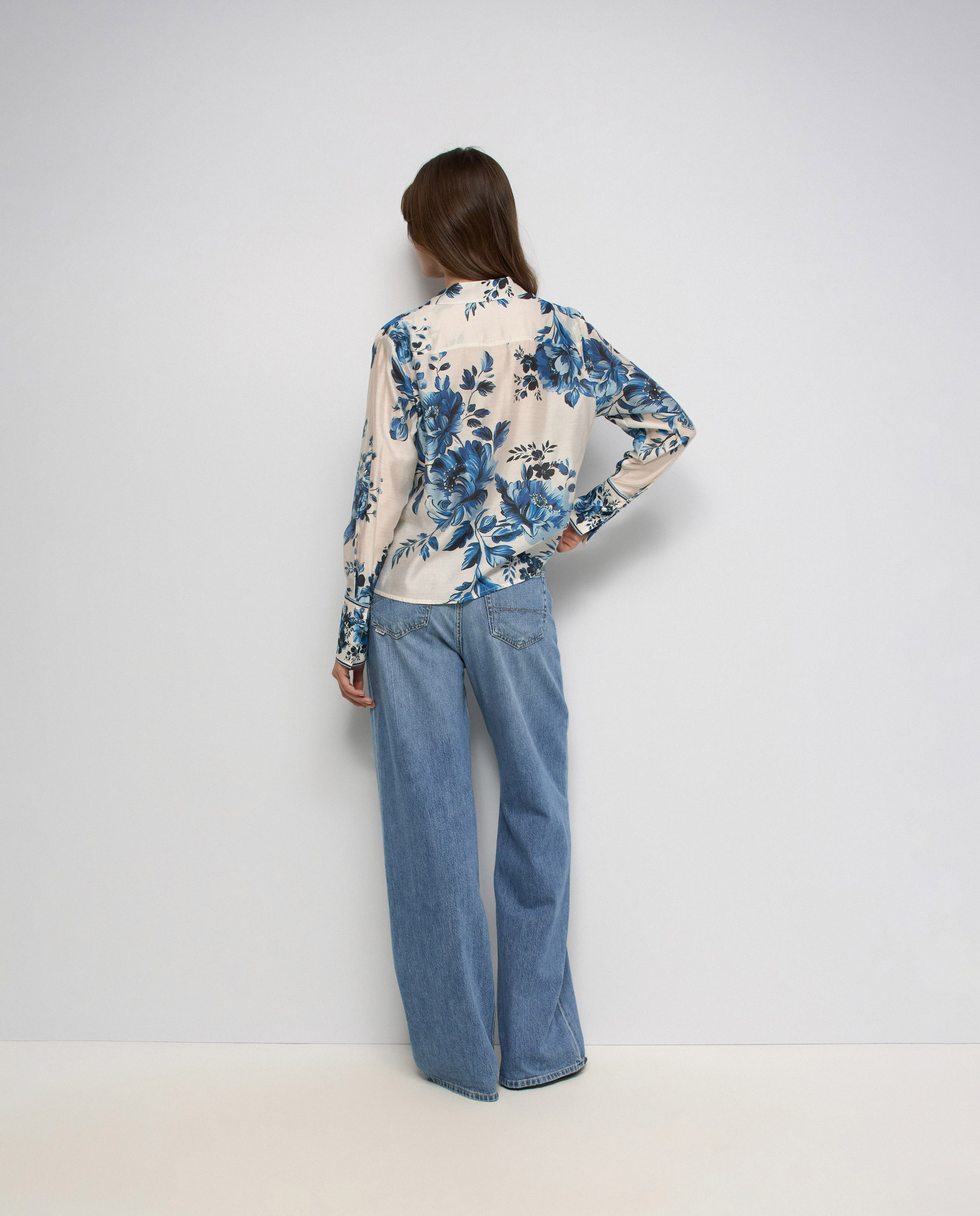 Blusa com Estampado Floral Azul-3