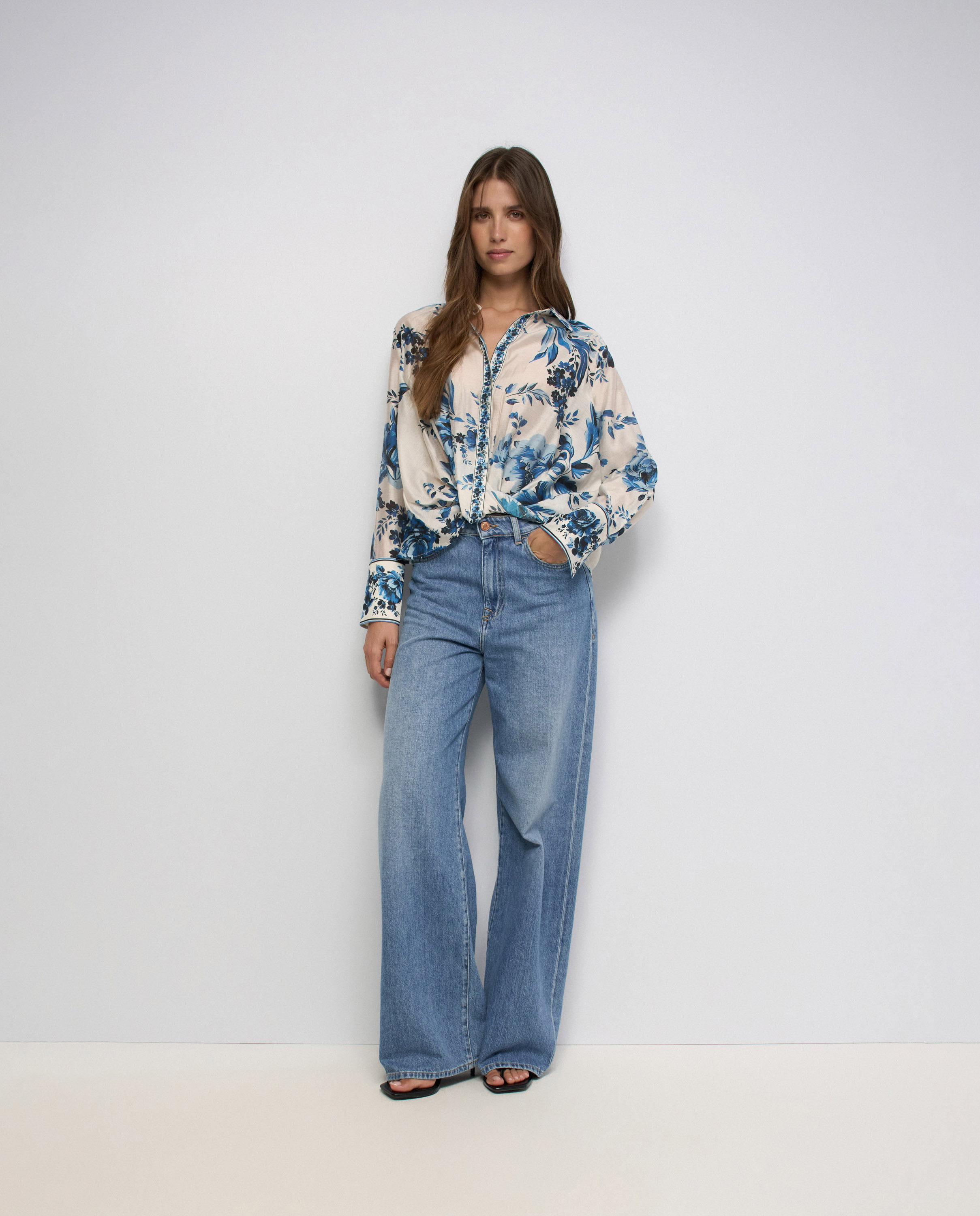 Blusa com Estampado Floral Azul-5