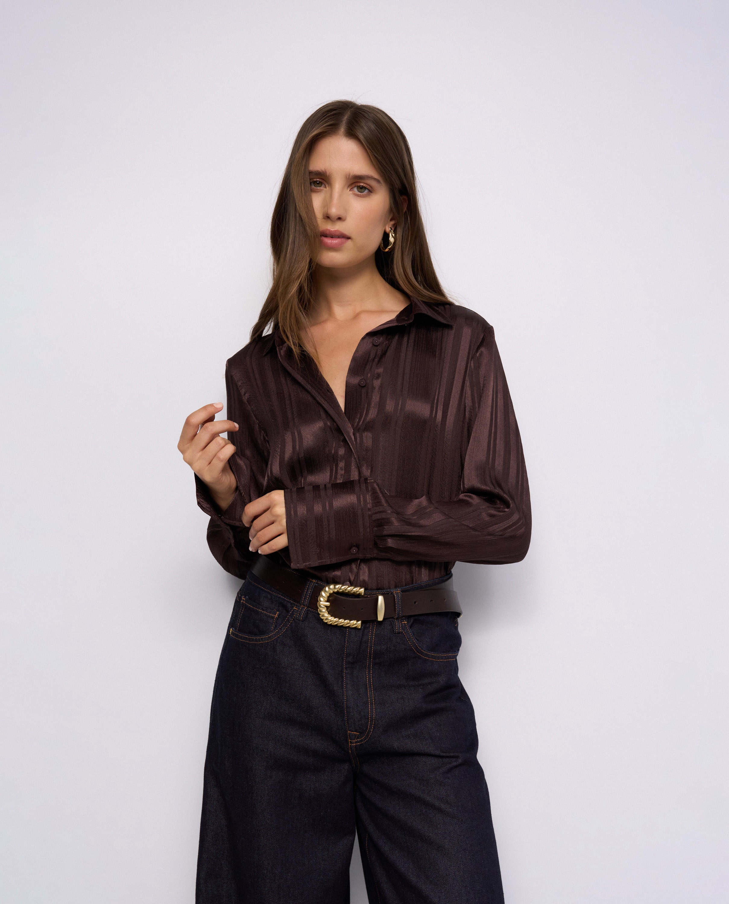 Imagem 0 de Camisa Acetinada Às Riscas