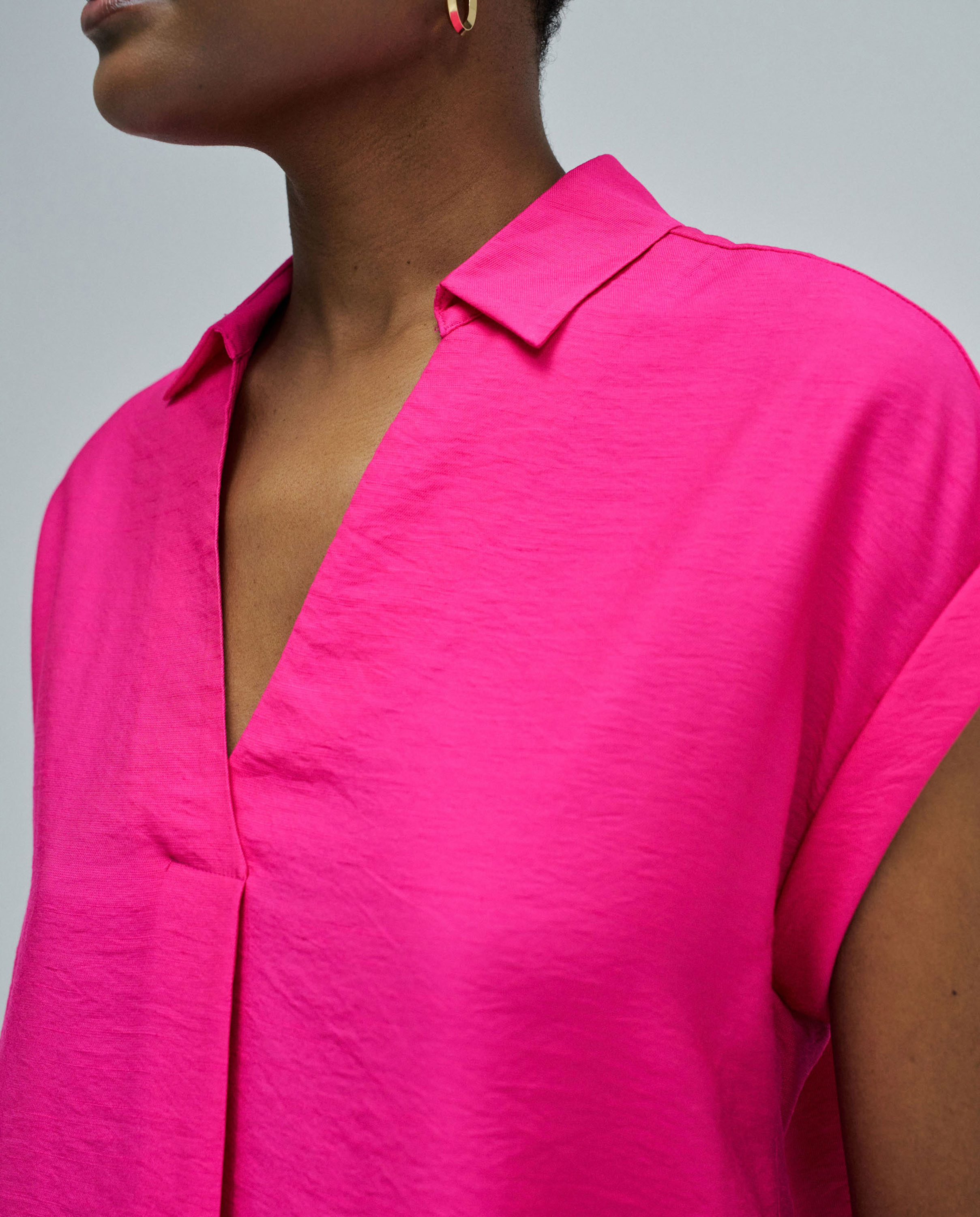 Camisa com Bordados Rosa-4