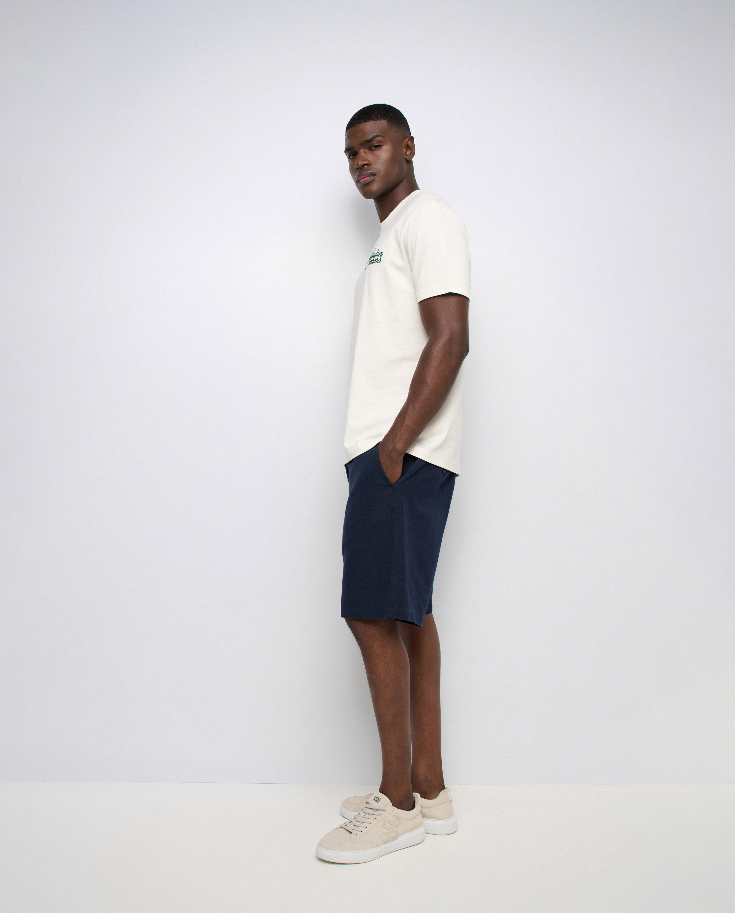 T-shirt com Branding Branco-2