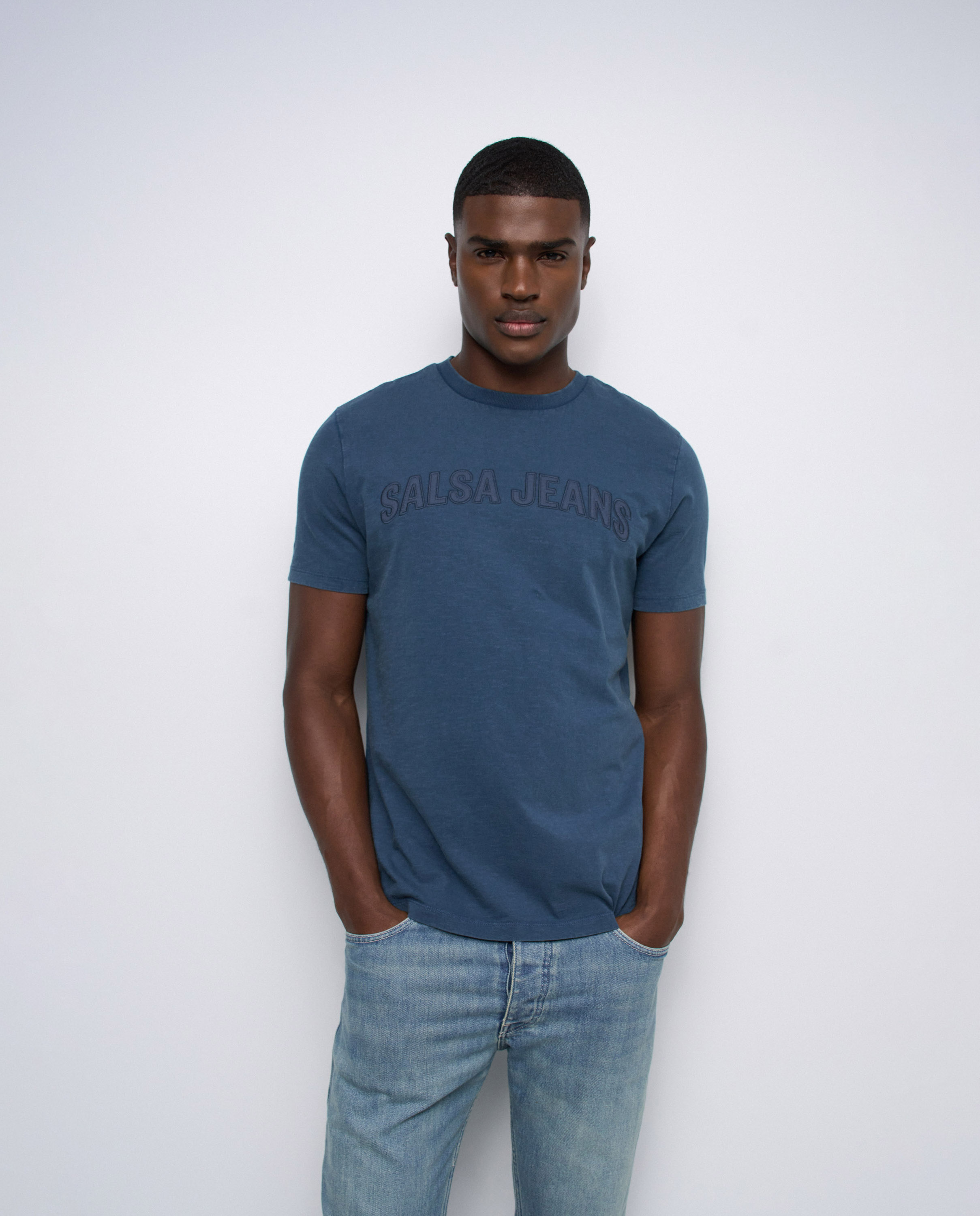 Imagem 0 de T-shirt com Branding