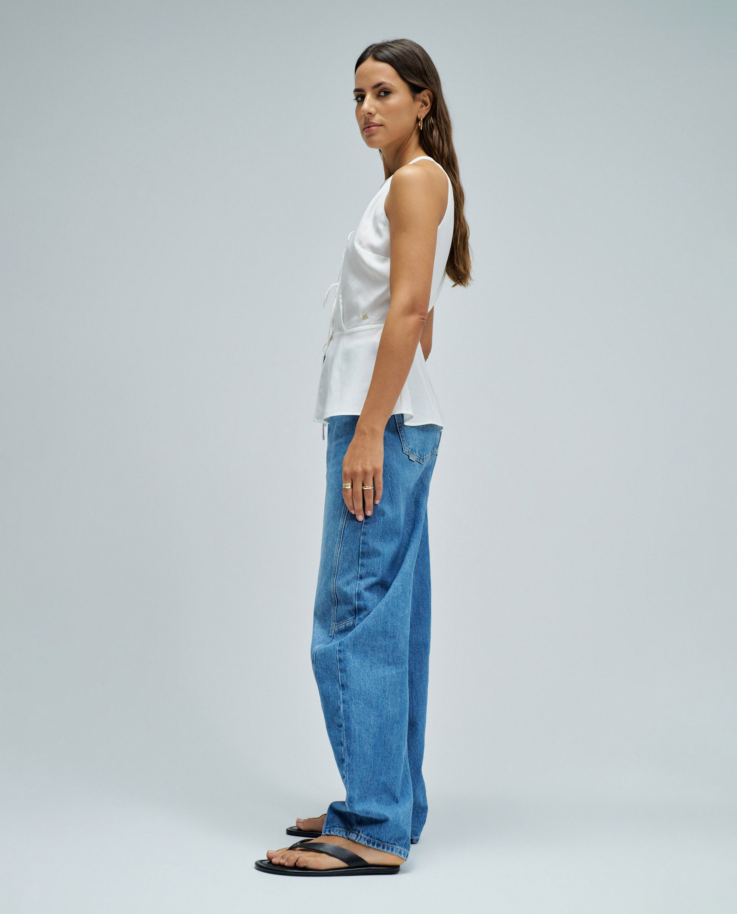 Top em Lightdenim com Abertura Frontal Branco-2