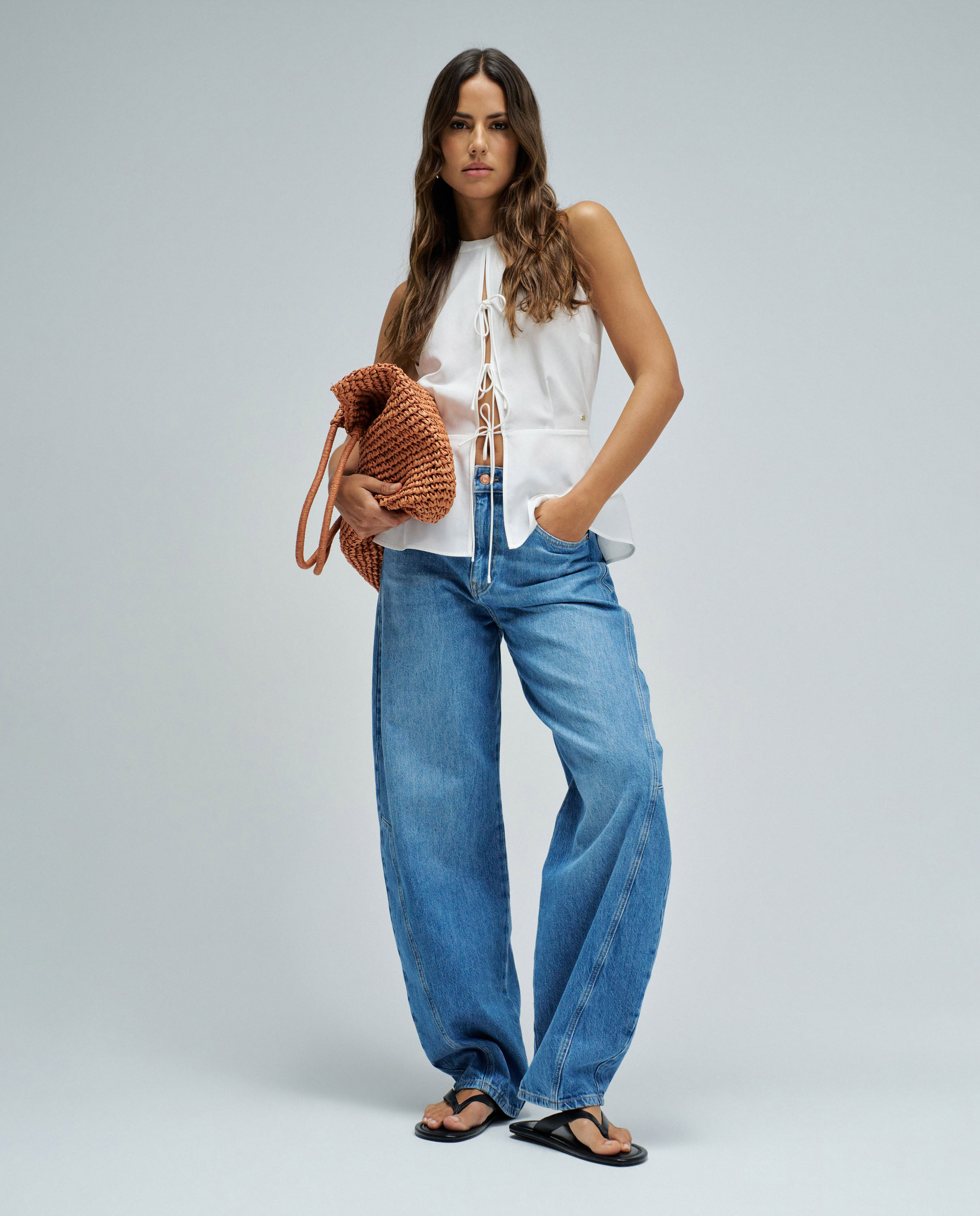 Top em Lightdenim com Abertura Frontal Branco-5