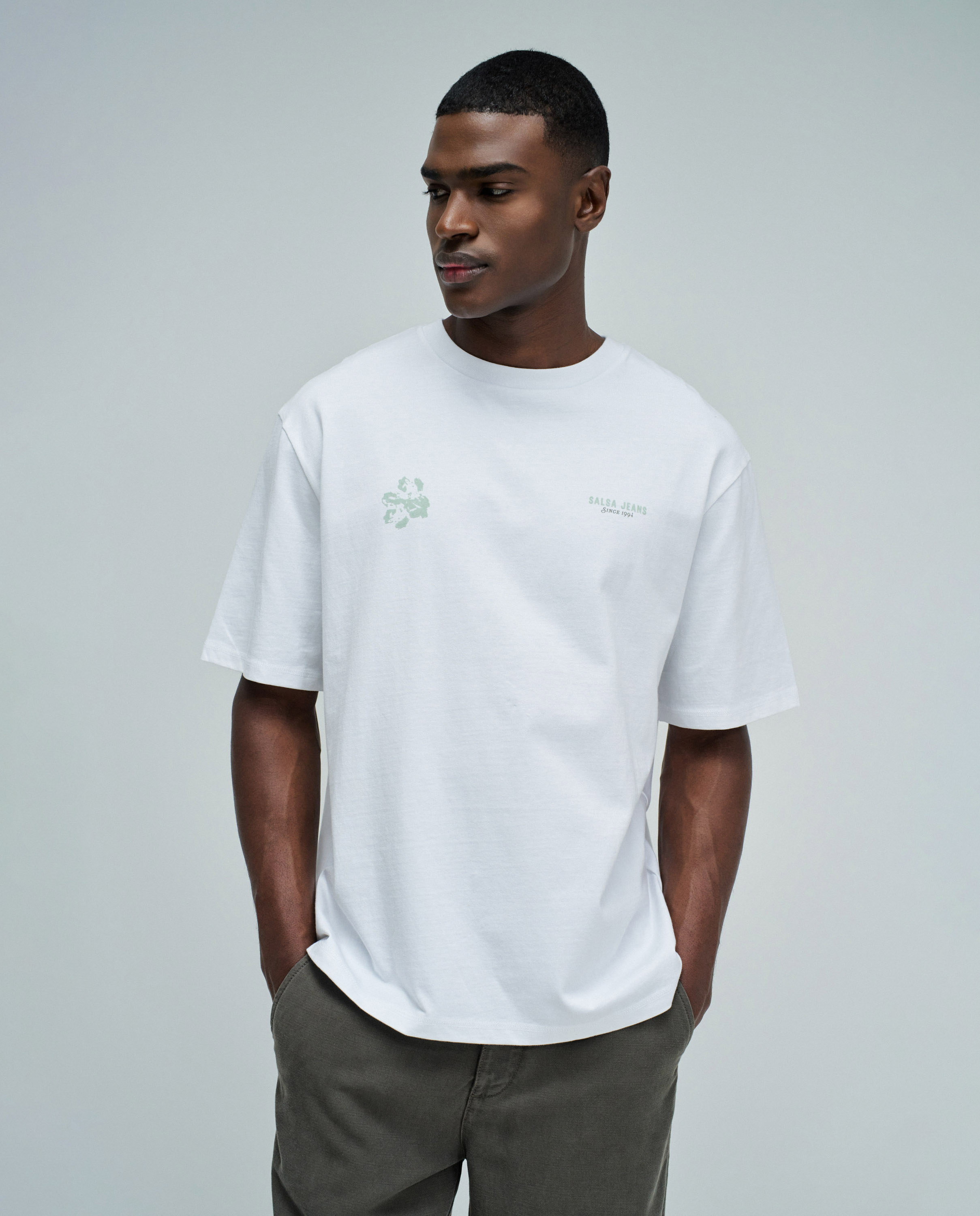 Imagem 0 de T-shirt com Estampado e Branding