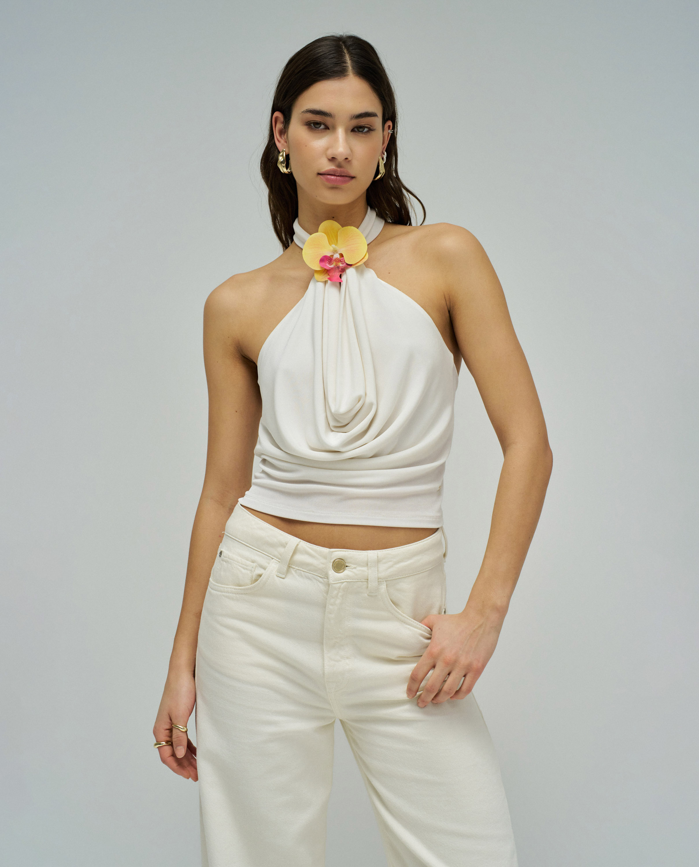 Top com Aplique Floral Natural-1