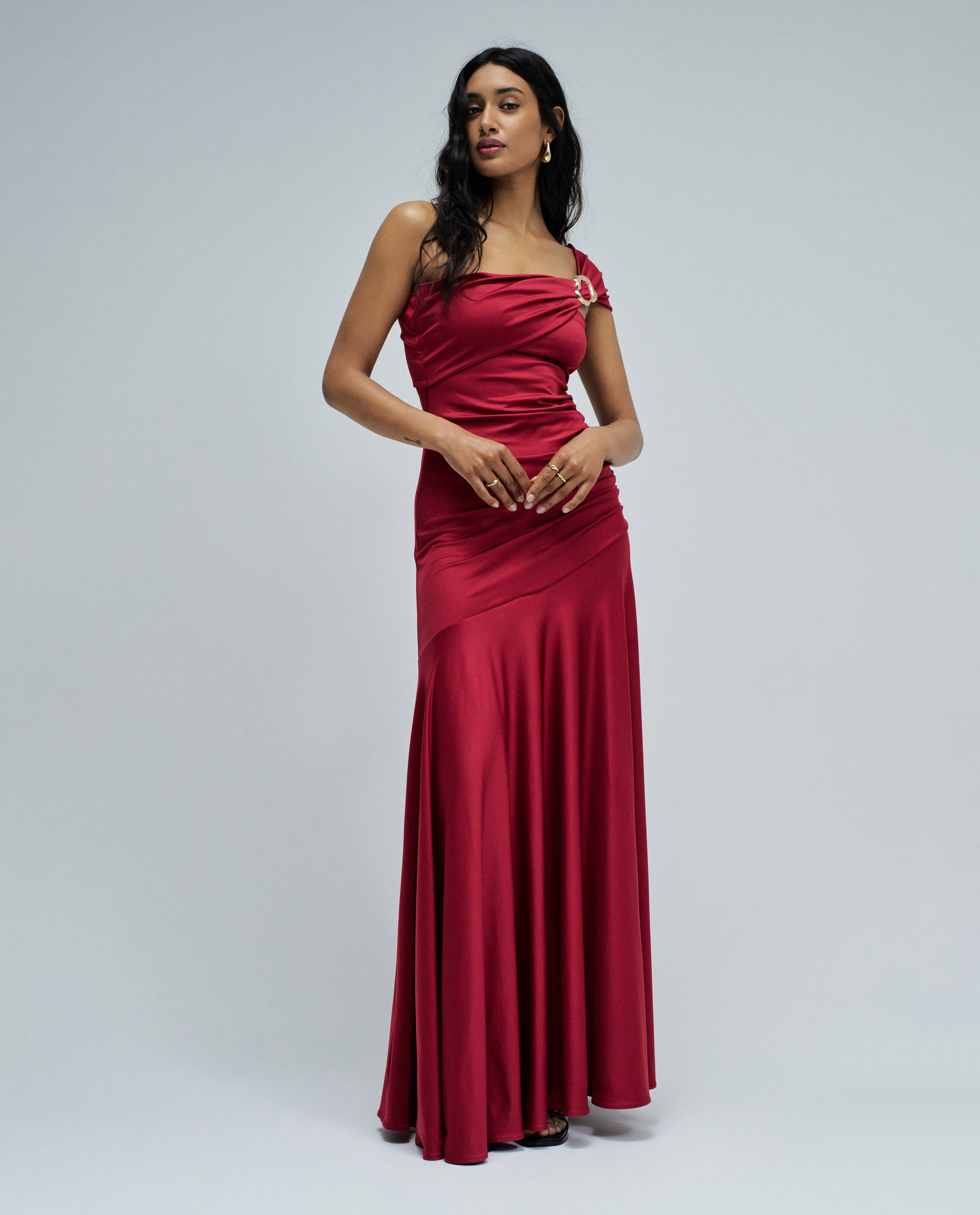 Vestido Comprido com Detalhe Dourado Vermelho-5