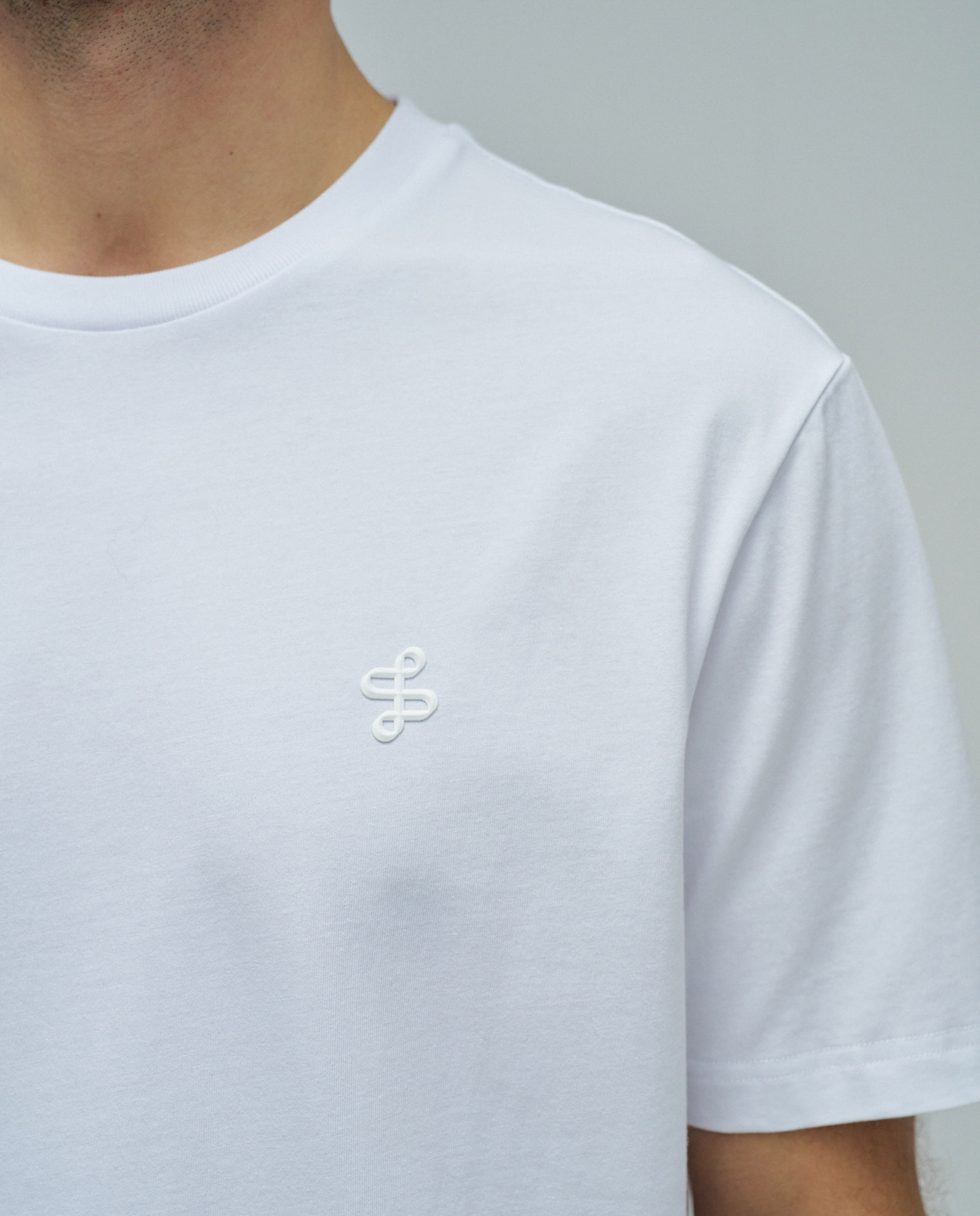 T-shirt com Branding Branco-4