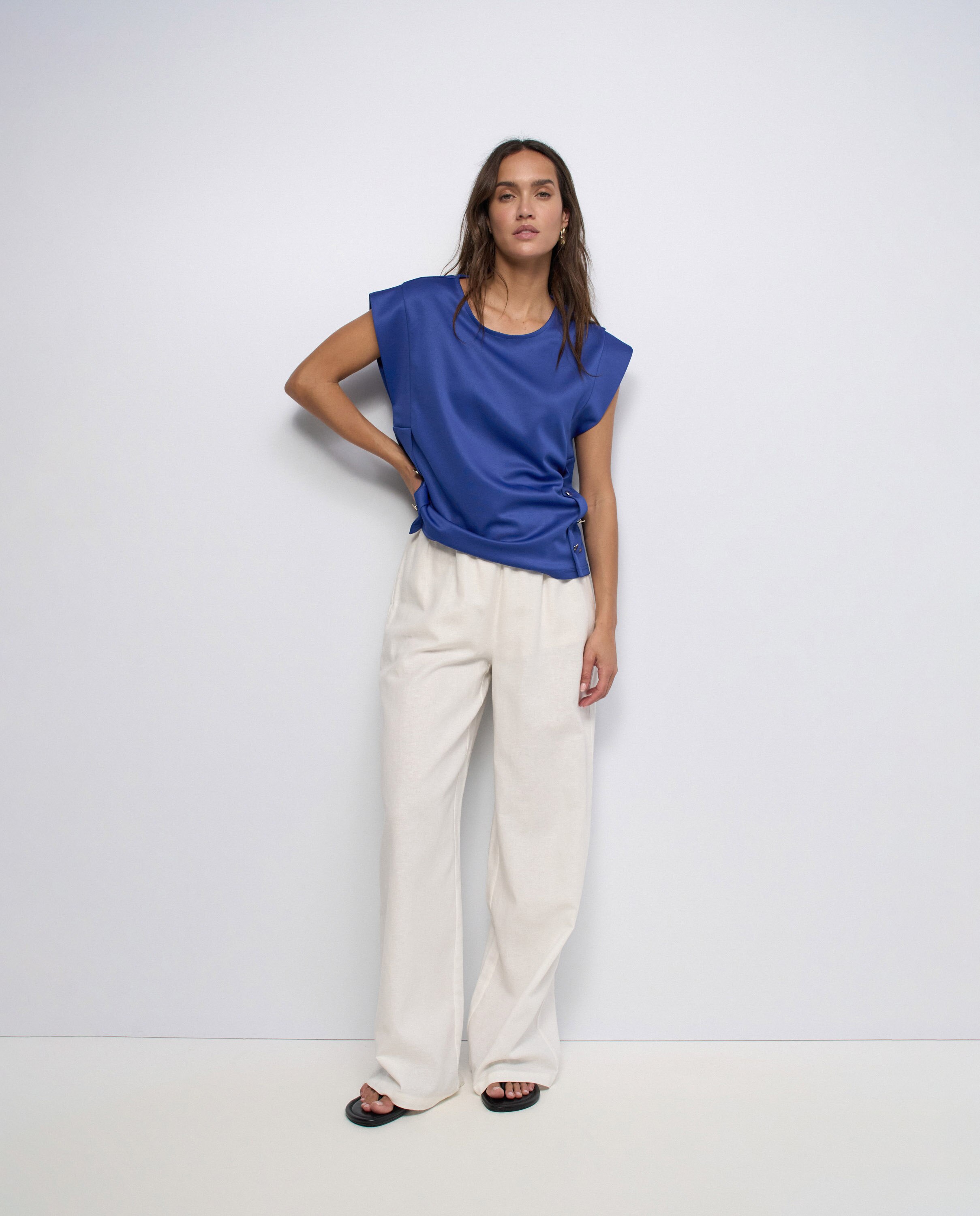 T-shirt com Botões Azul-5