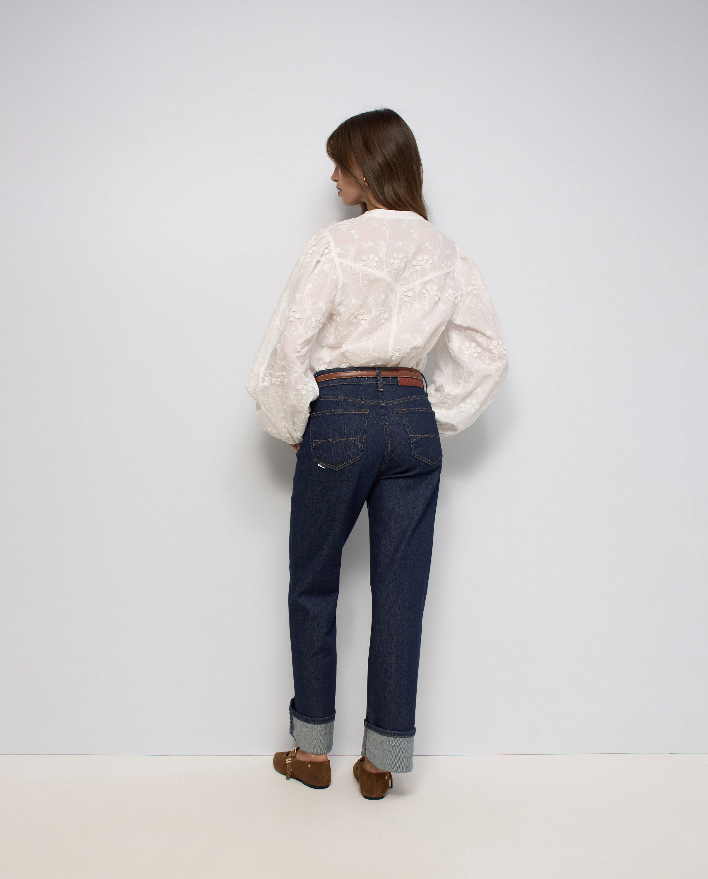 Blusa com Bordados Branco-3