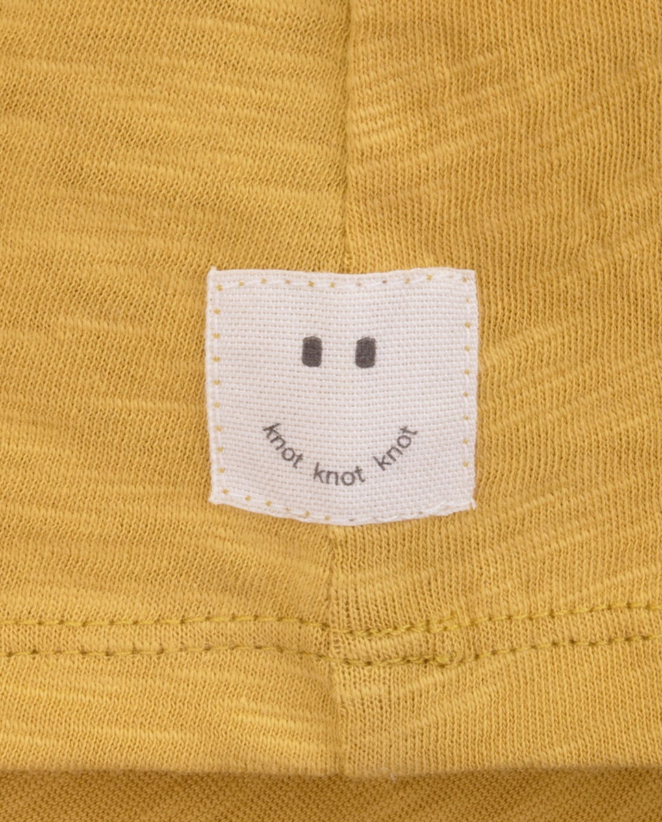 T-shirt de Bebé com Desenho Frontal e Folho na Gola KNOT Mostarda-3