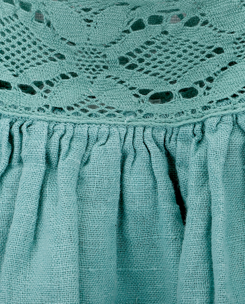 Vestido de Menina em Linho com Alças e Peito em Crochet KNOT Verde-menta-1