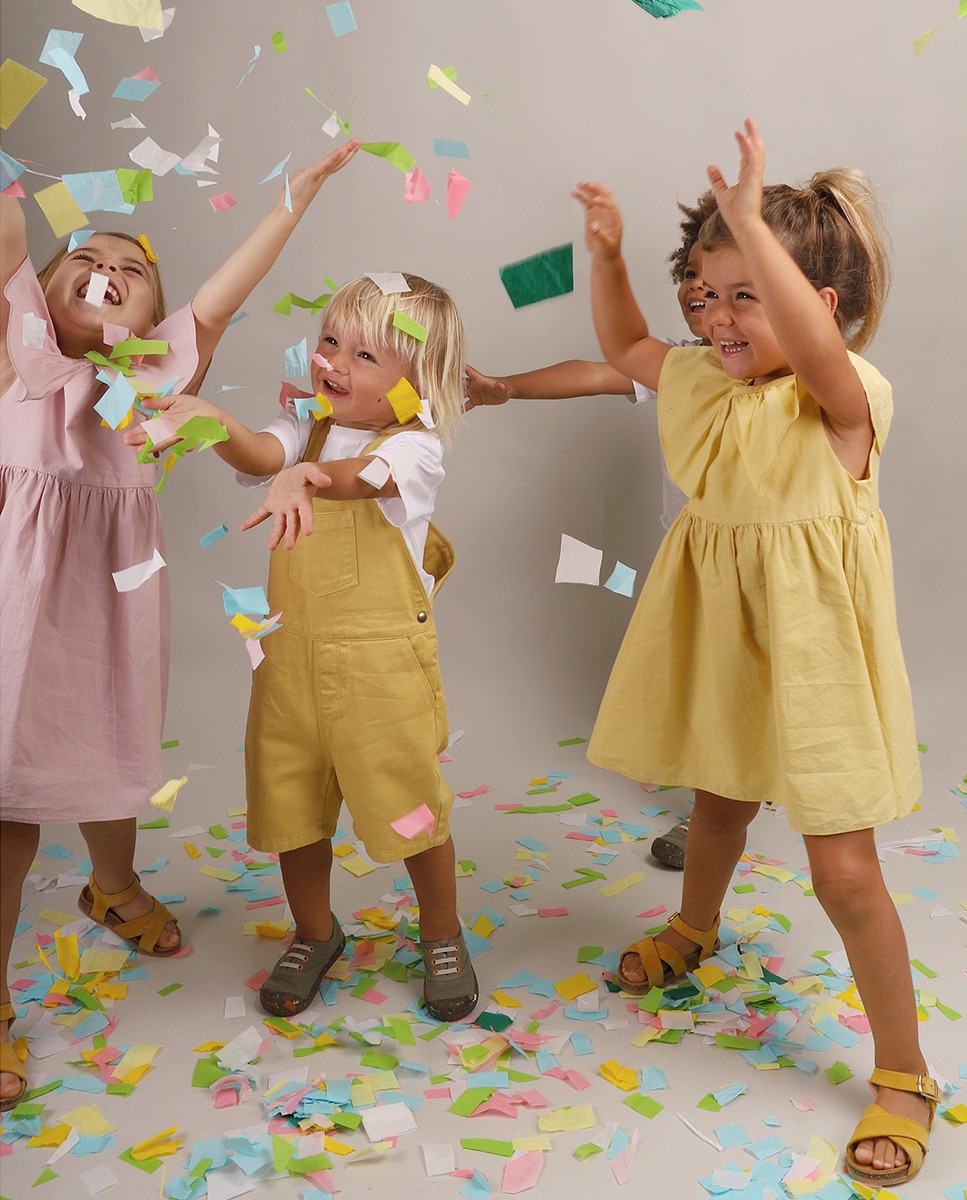 Jardineiras de Bebé em Sarja Estampadas Amarelo-4