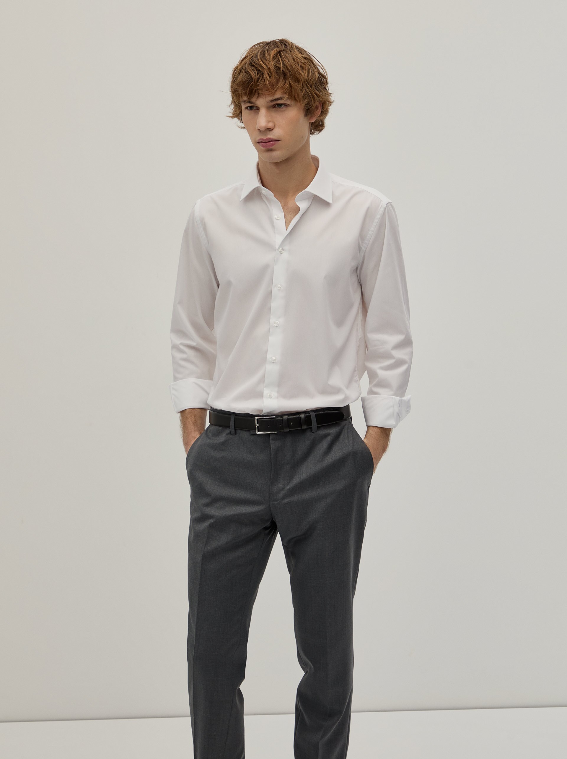 Camisa Clássica Regular Fit em Algodão Branco-3