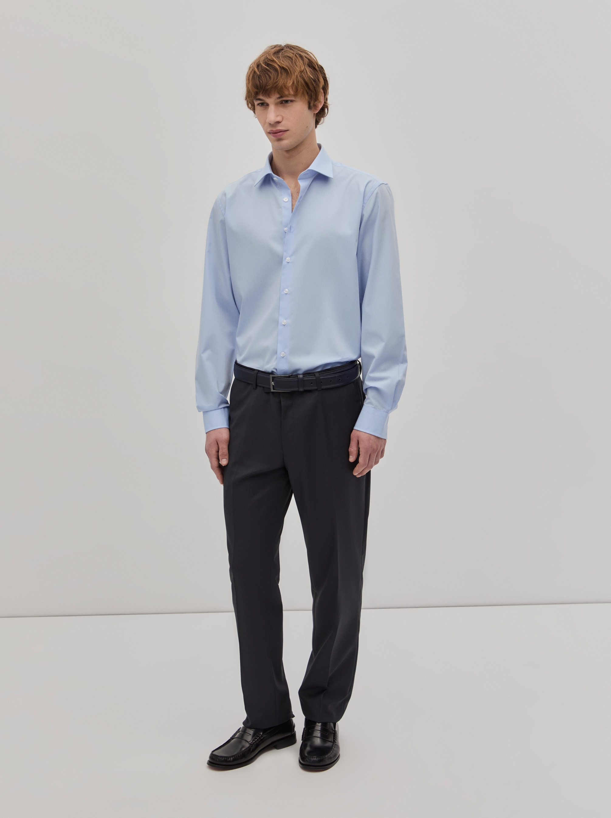 Camisa Clássica Regular Fit em Algodão Azul-claro-2