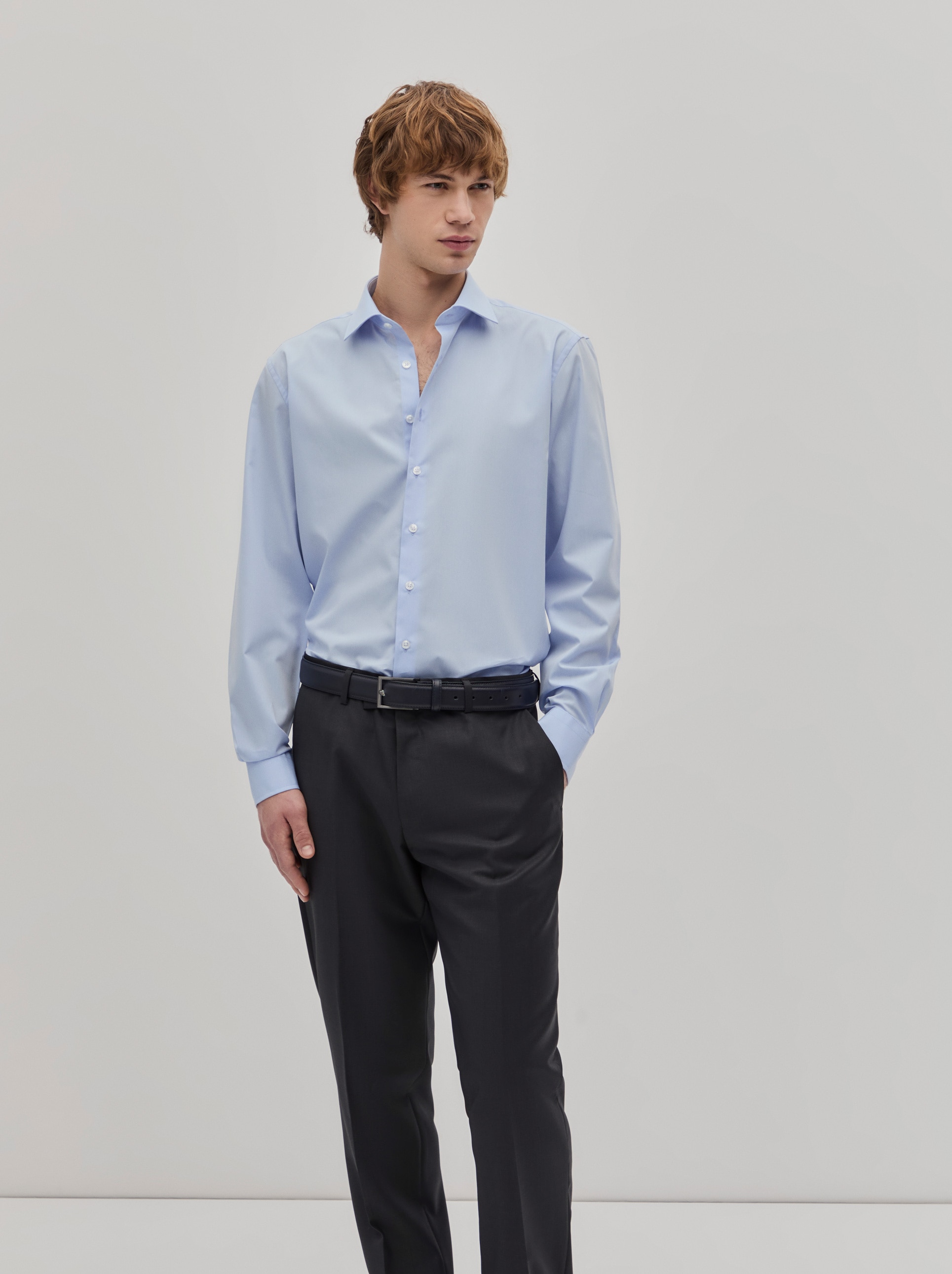 Camisa Clássica Regular Fit em Algodão Azul-claro-3