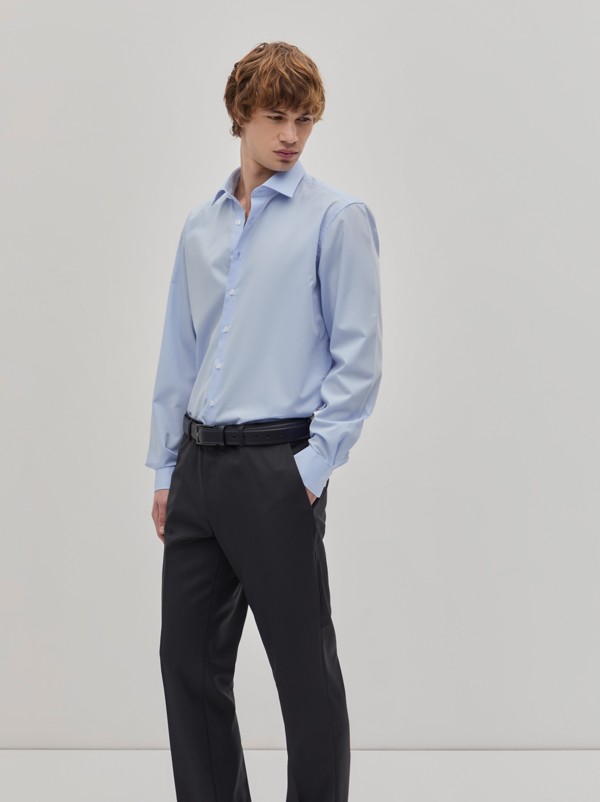 Camisa Clássica Regular Fit em Algodão Azul-claro-4