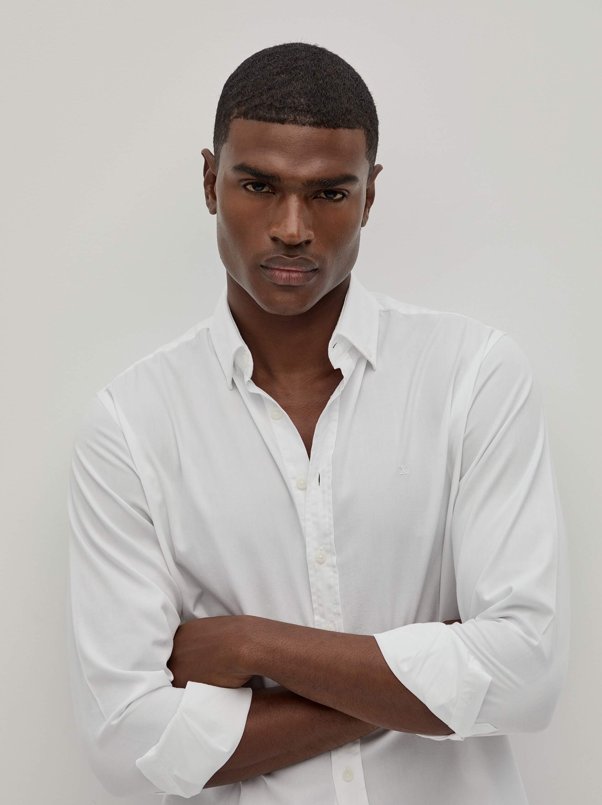 Camisa Lisa Regular Fit de Algodão Branco-3