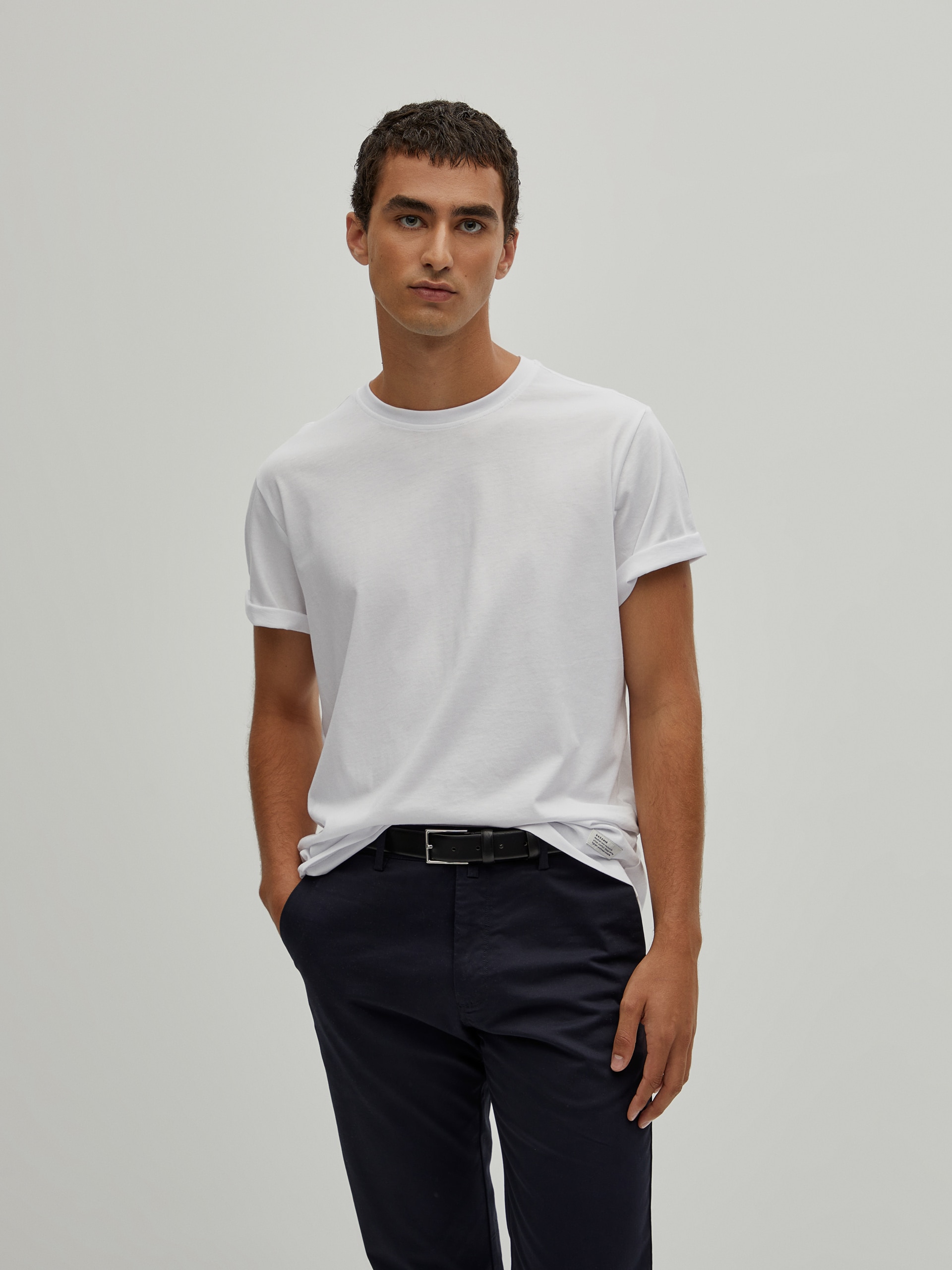 T-Shirt Básica Algodão Branco-3