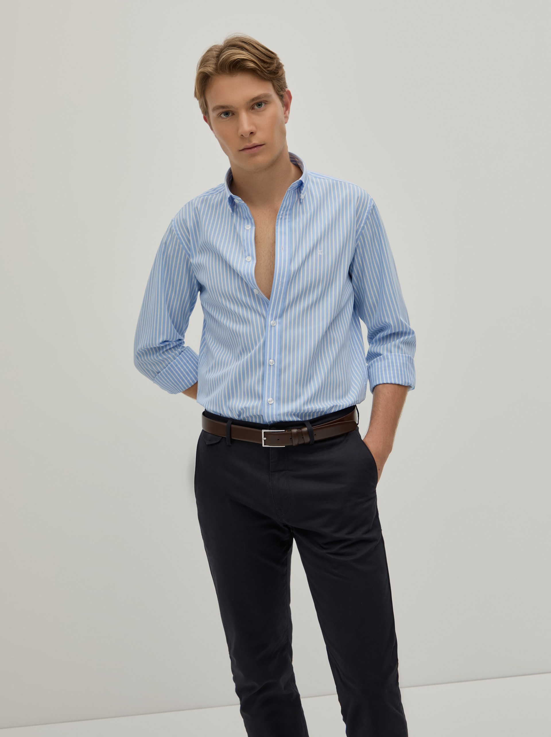 Camisa Regular Fit em Popelina Azul-4