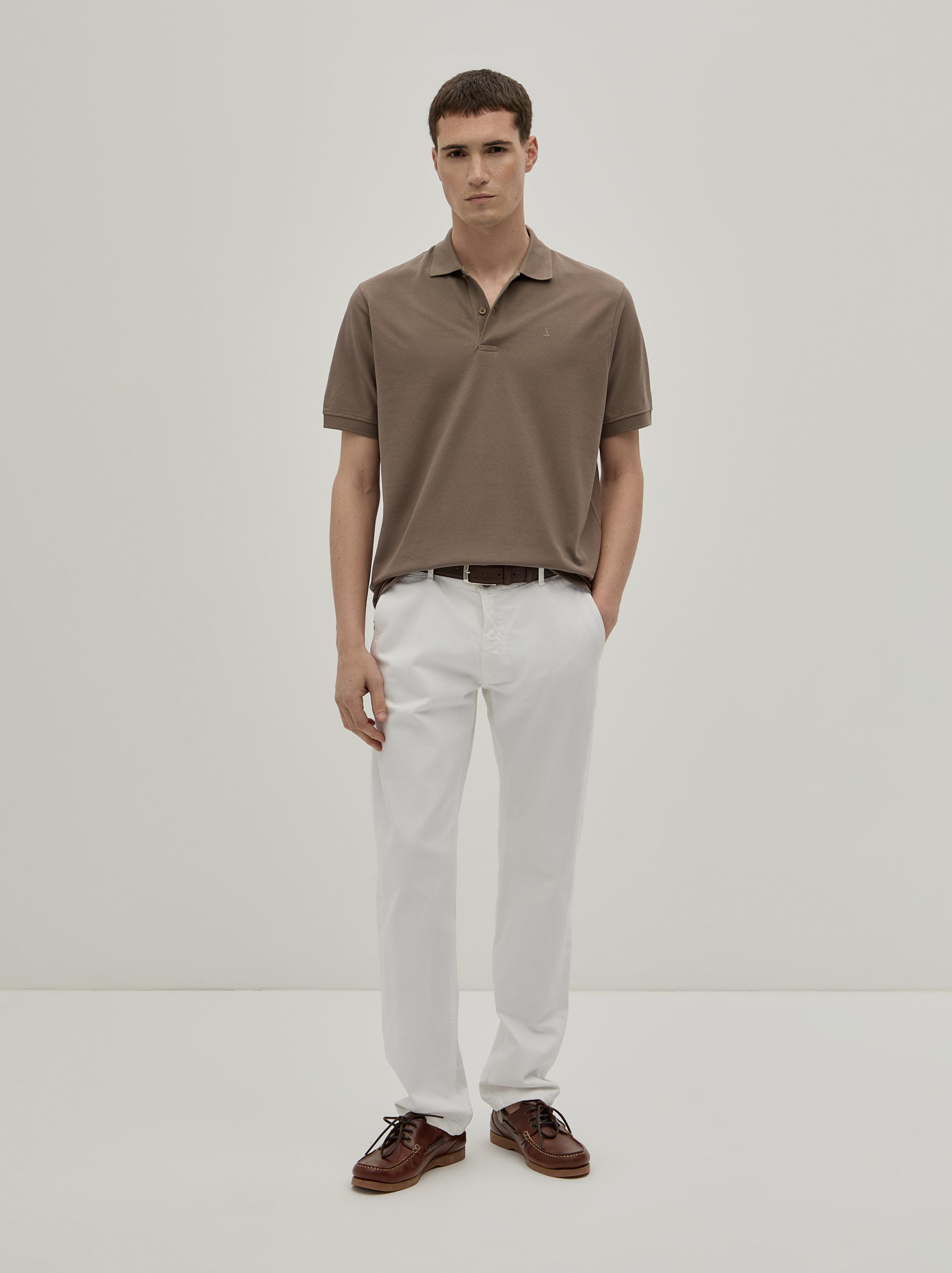 Polo Piqué Regular Fit Castanho-2