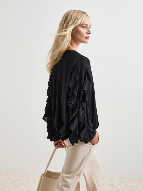 Imagem 0 de Blusa Fluída com Folhos