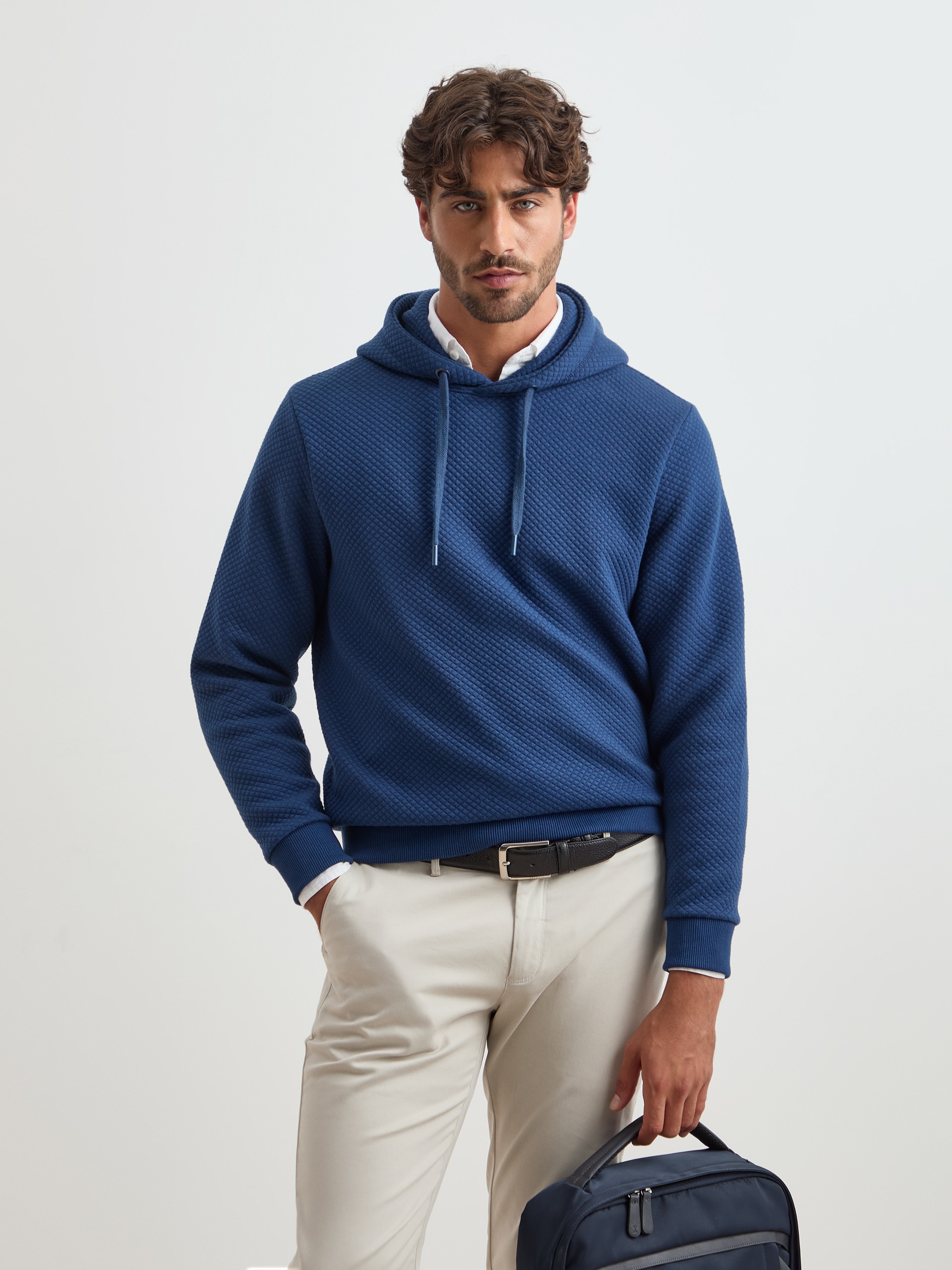 Imagem 0 de Sweater de Malha Texturizada com Capuz