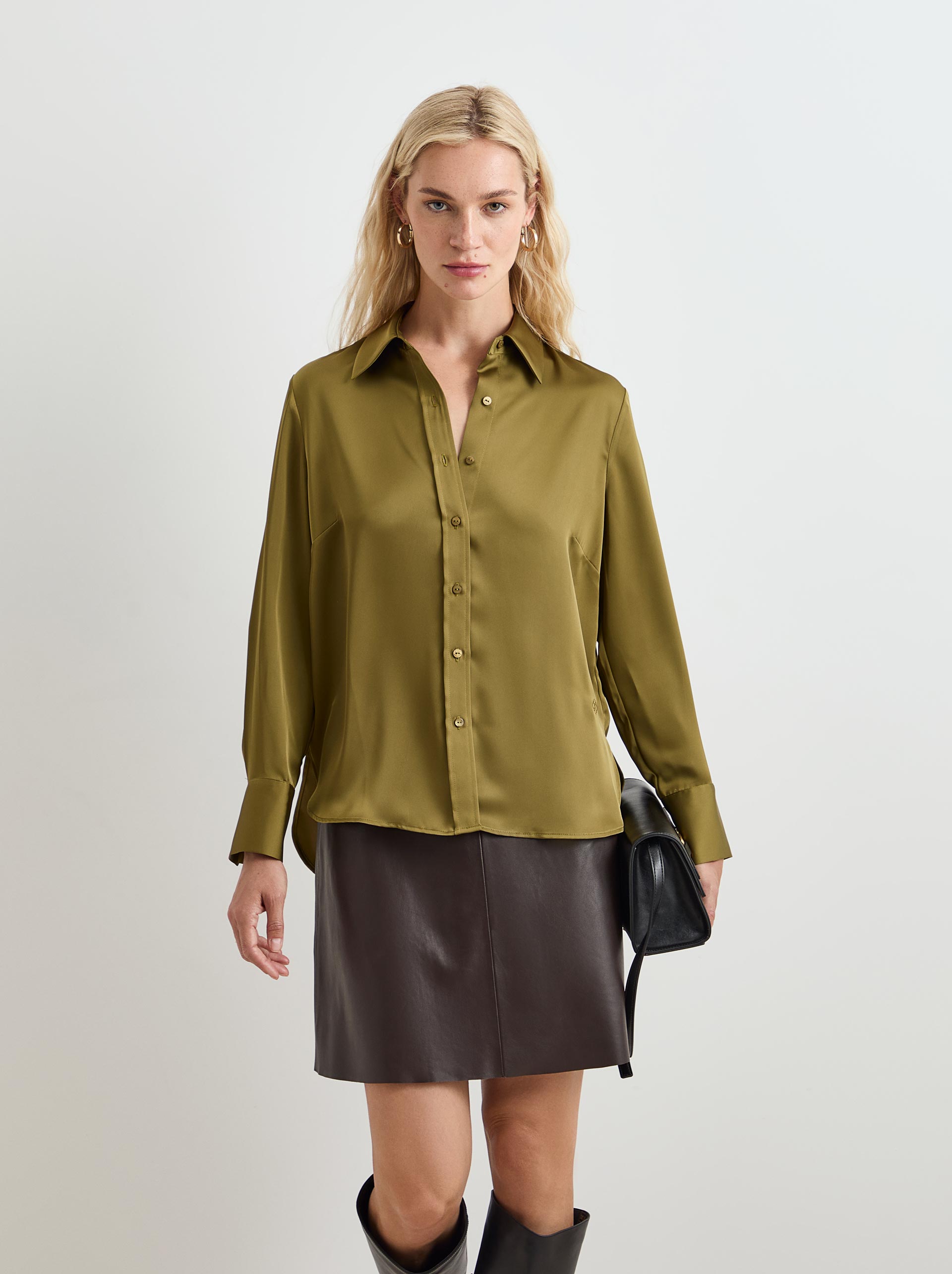 Imagem 0 de Camisa Fluída Acetinada