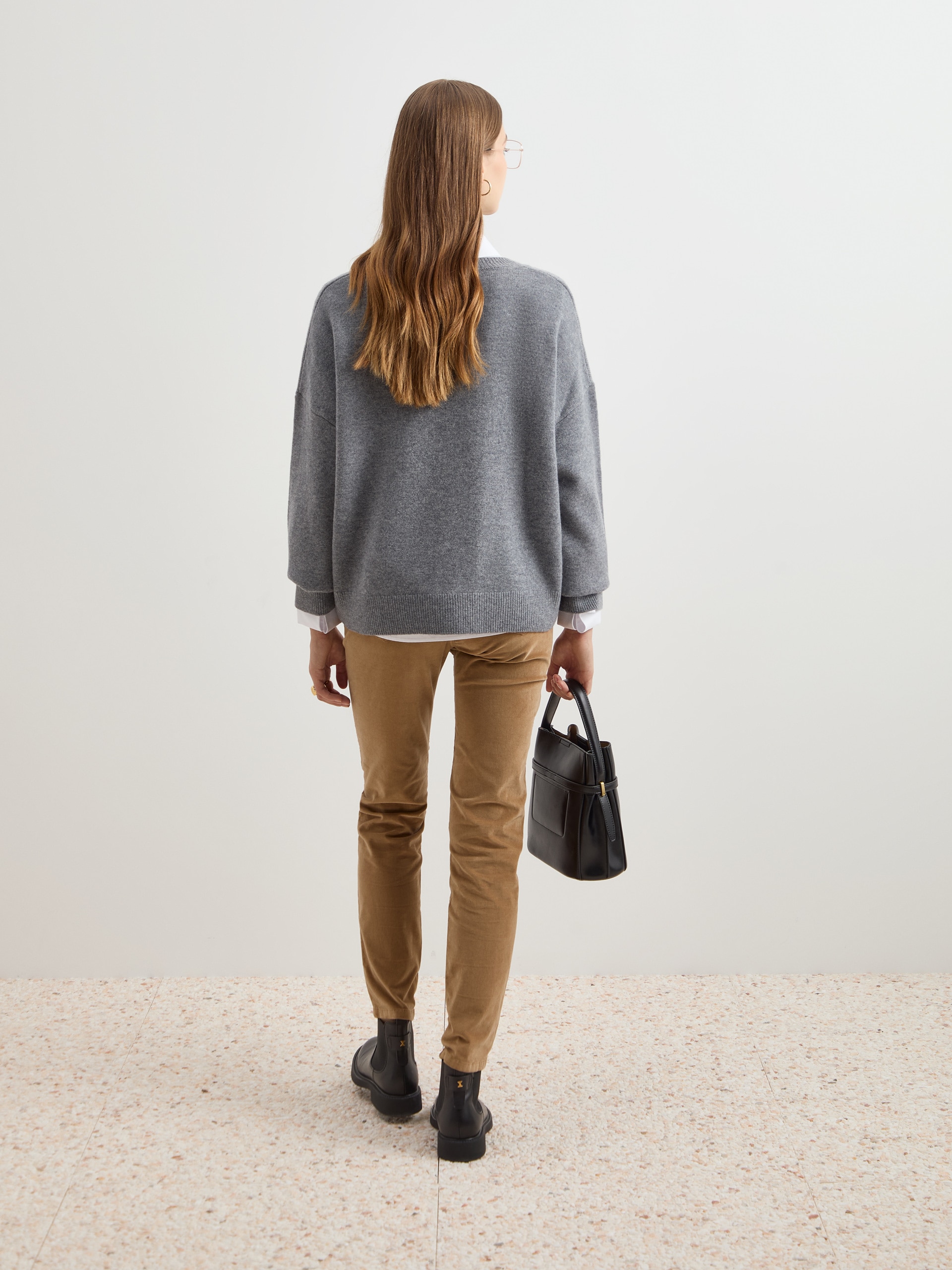 Calças de Veludo Regular Fit Bege-4