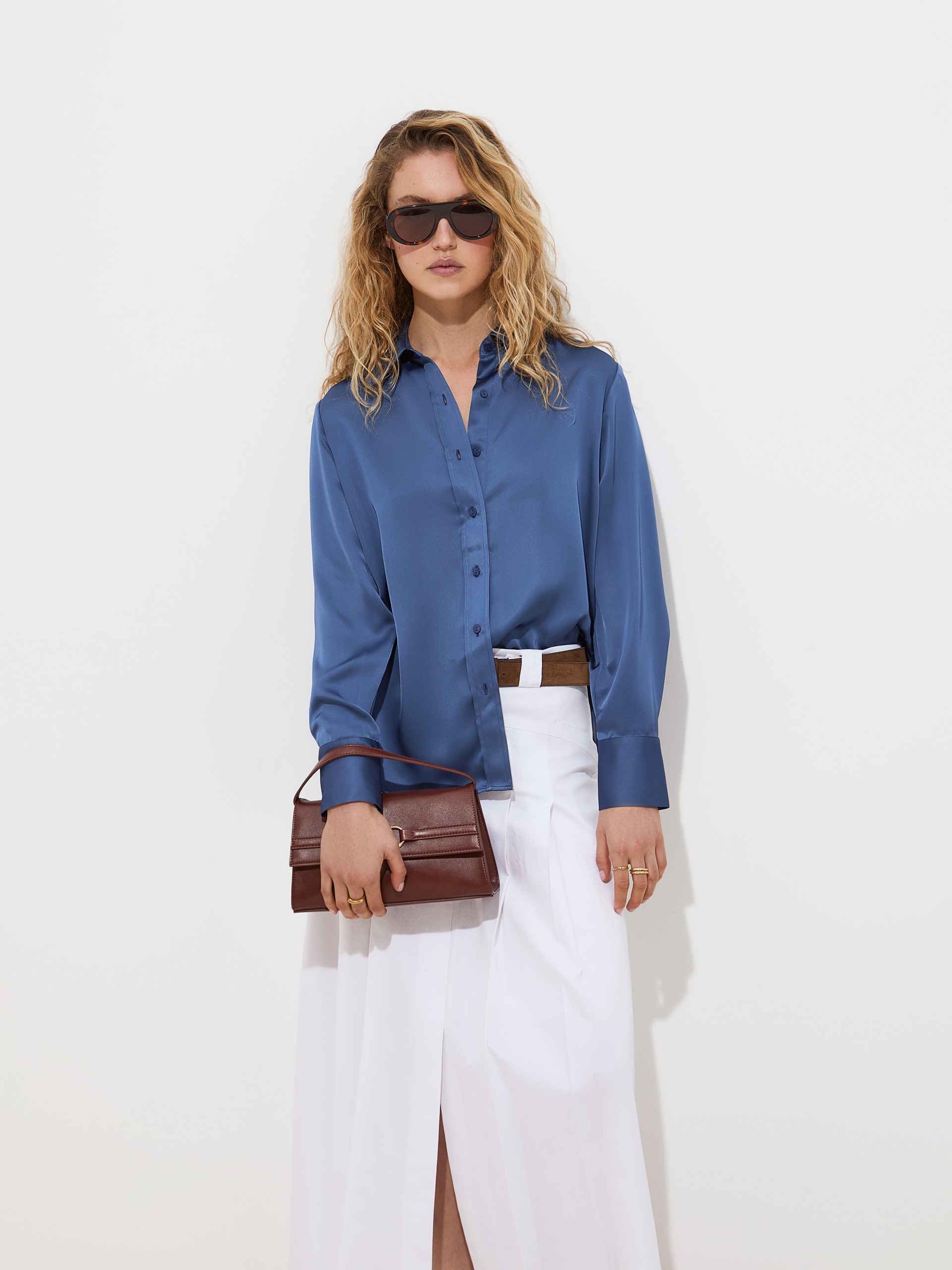 Camisa Fluída Acetinada Azul-2