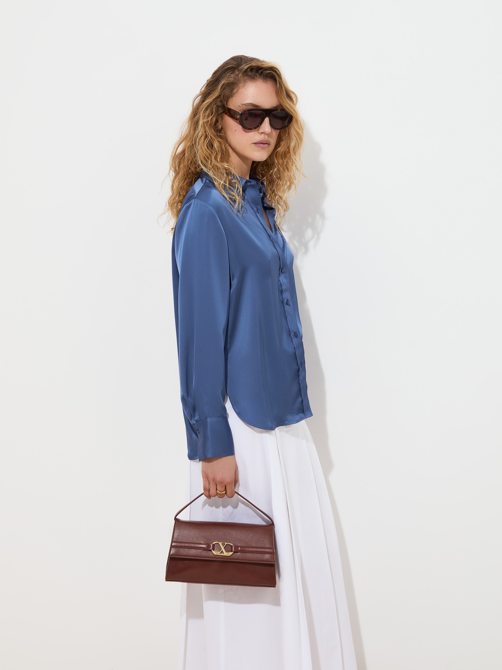 Camisa Fluída Acetinada Azul-3