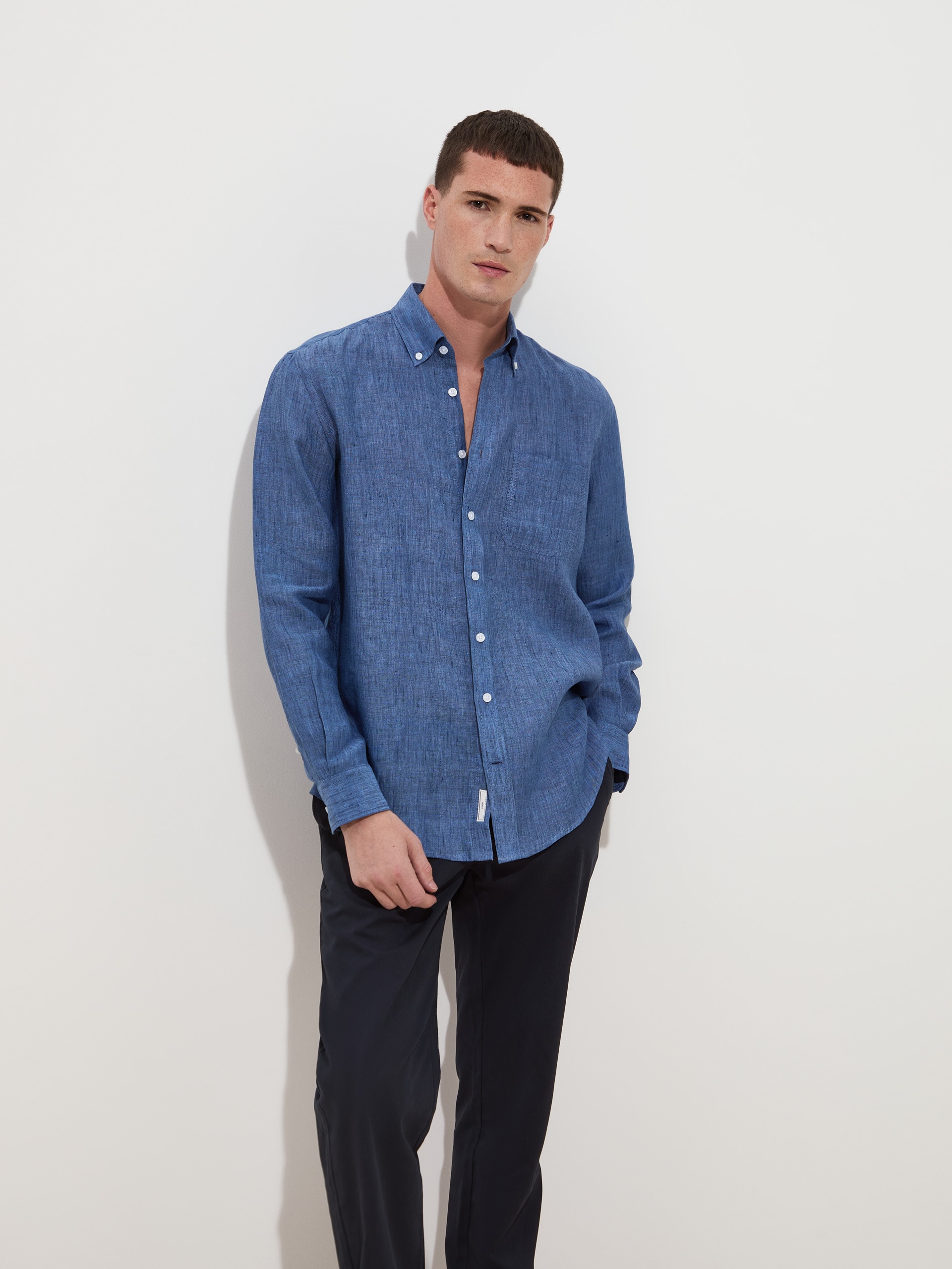 Imagem 0 de Camisa Regular Fit de Linho