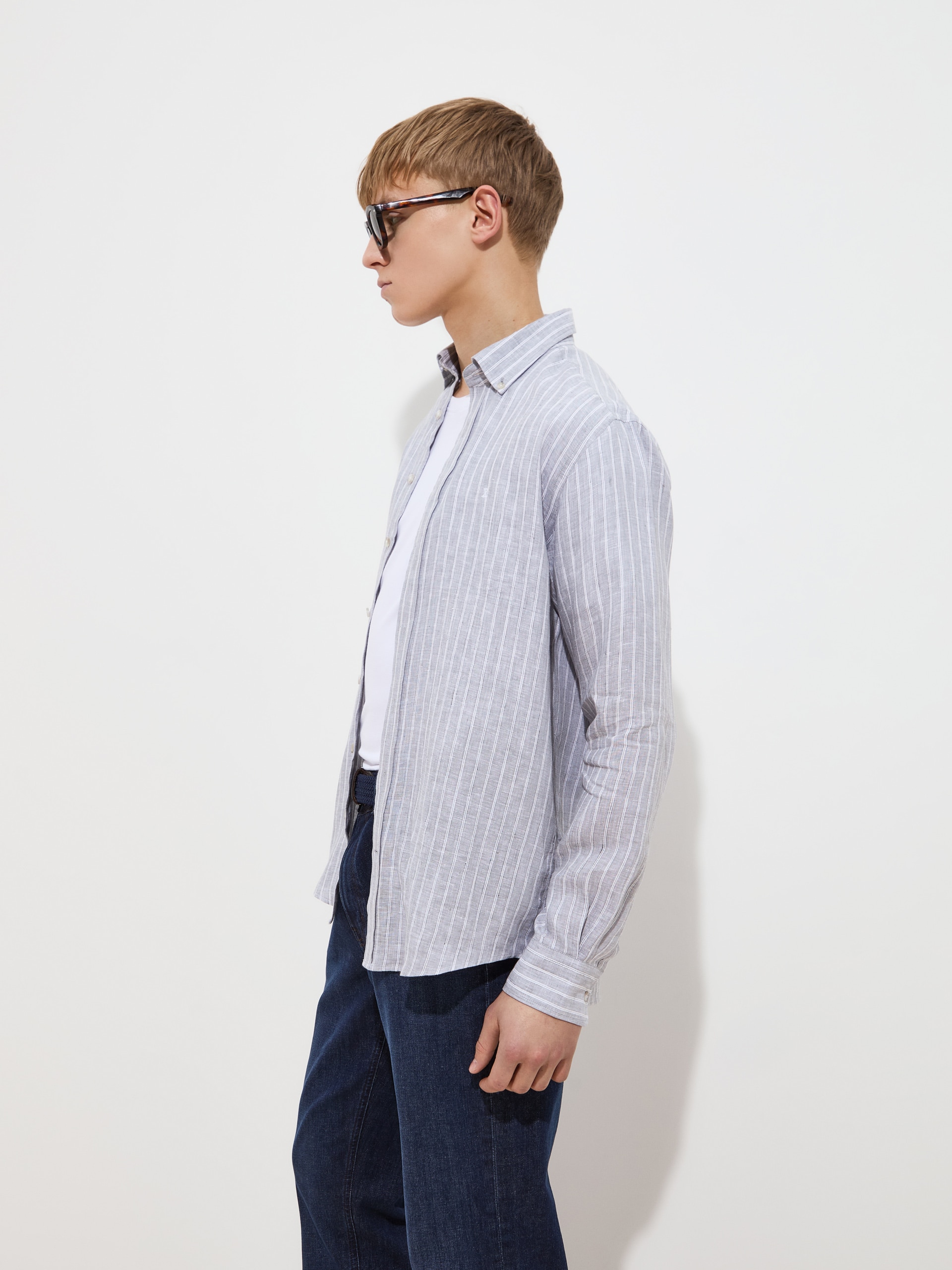 Camisa Regular Fit em Linho com Riscas Cinza-3