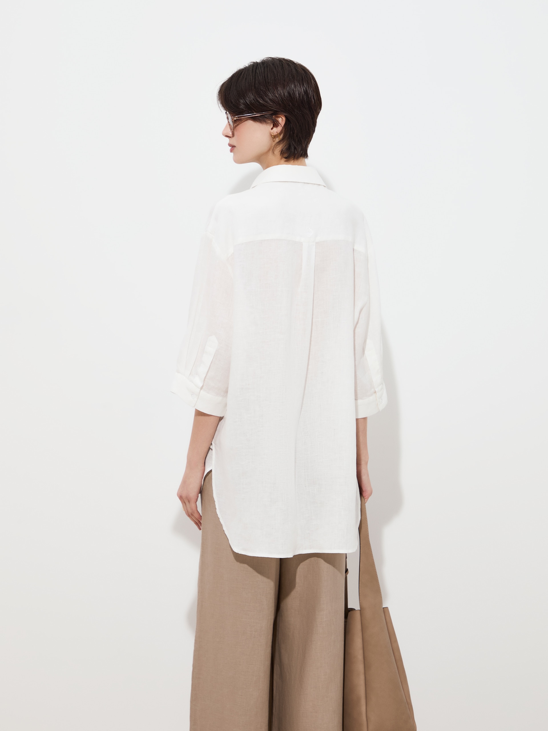Camisa Assimétrica em Linho Branco-4