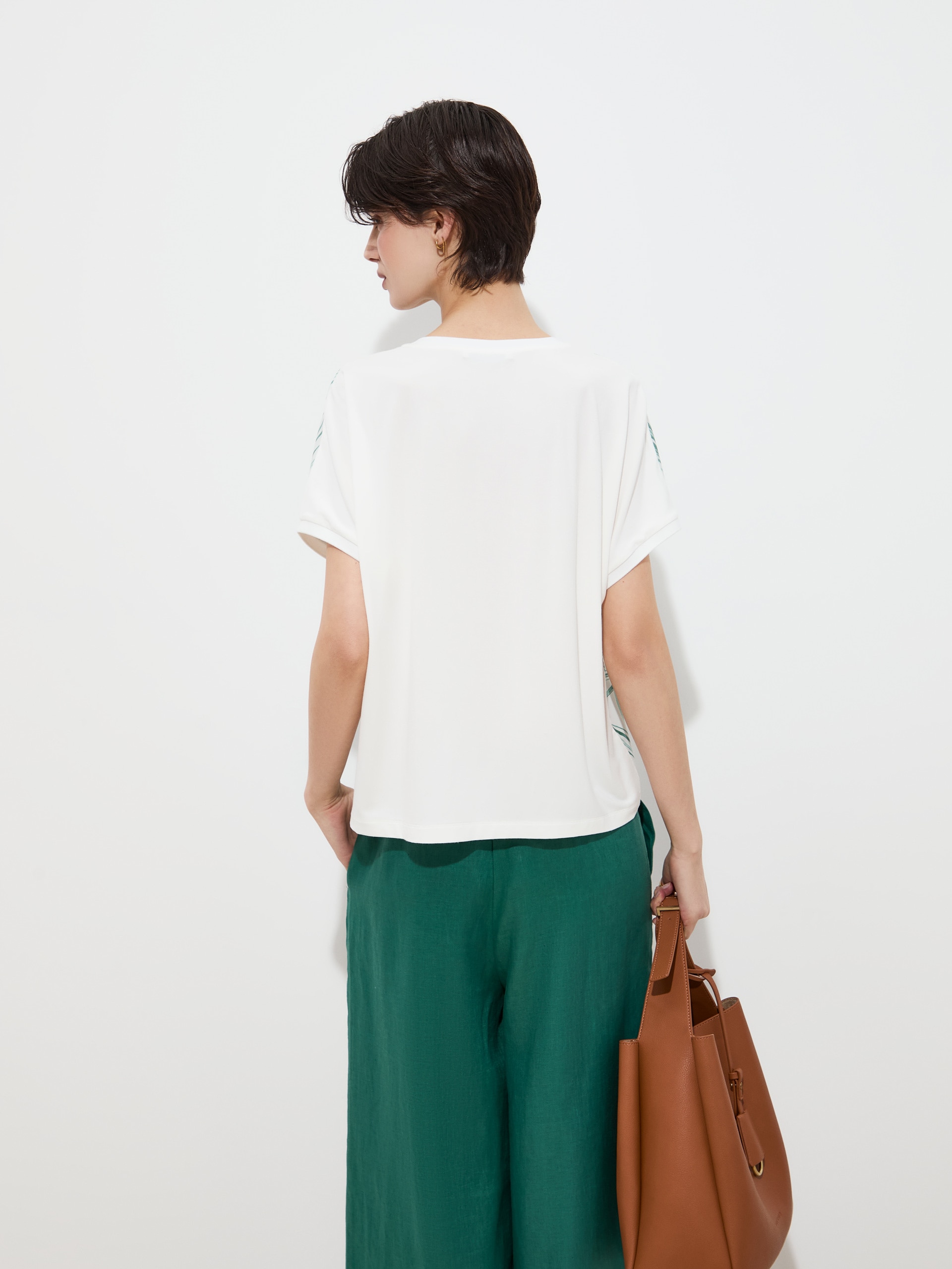 T-Shirt Estampada Verde-4