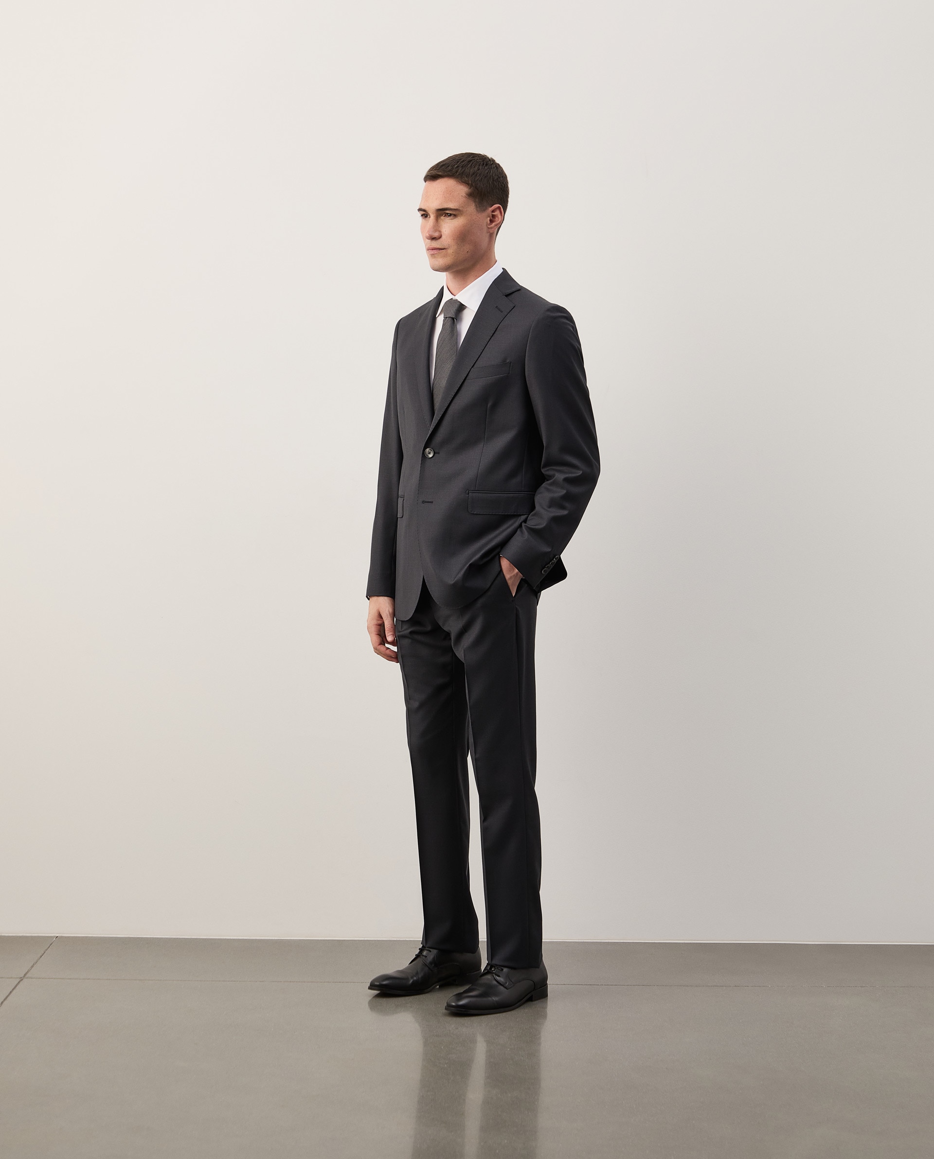 Blazer regular fit em lã Cinzento-escuro-2