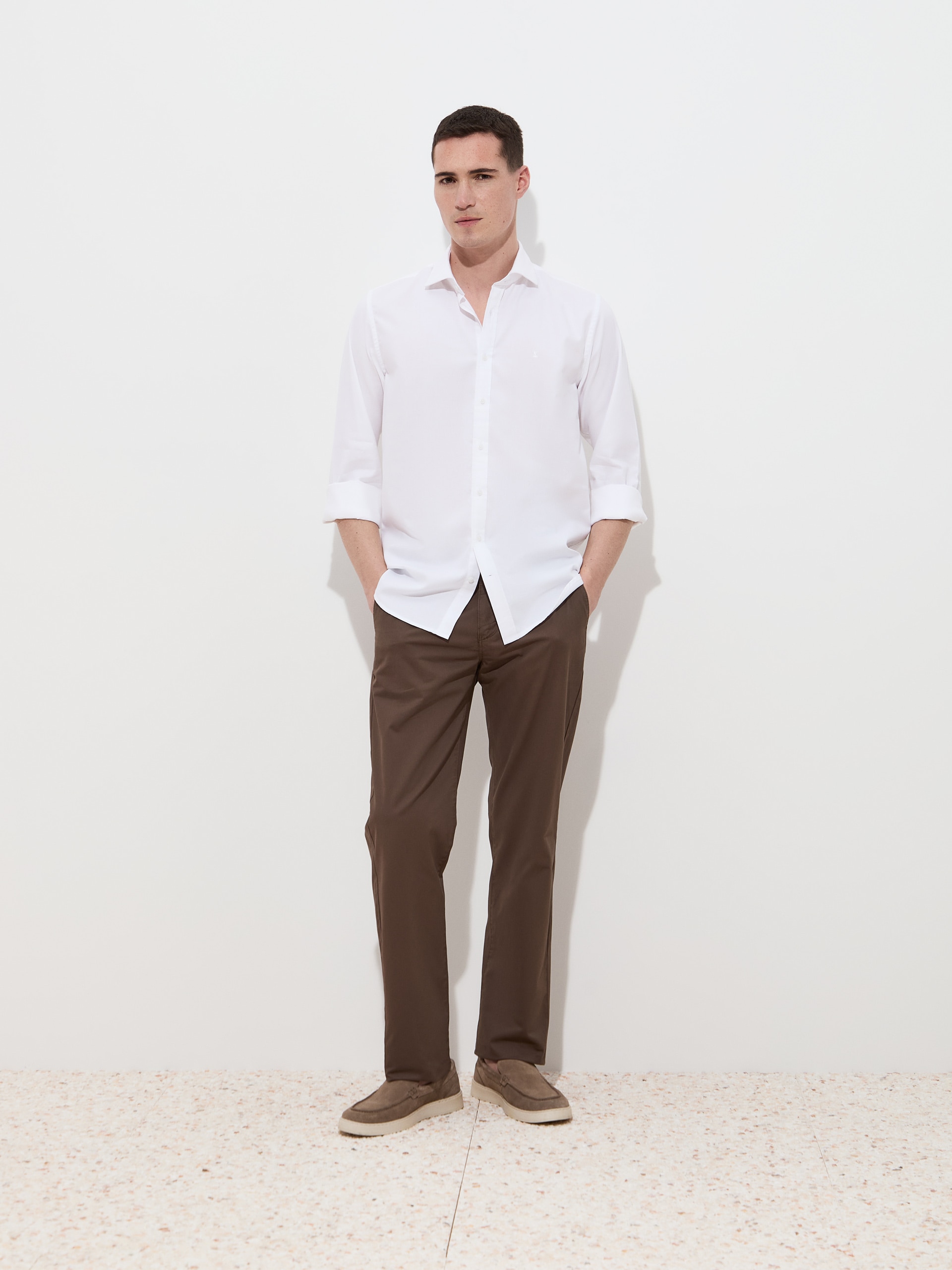 Camisa Slim Fit em Algodão Branco-2