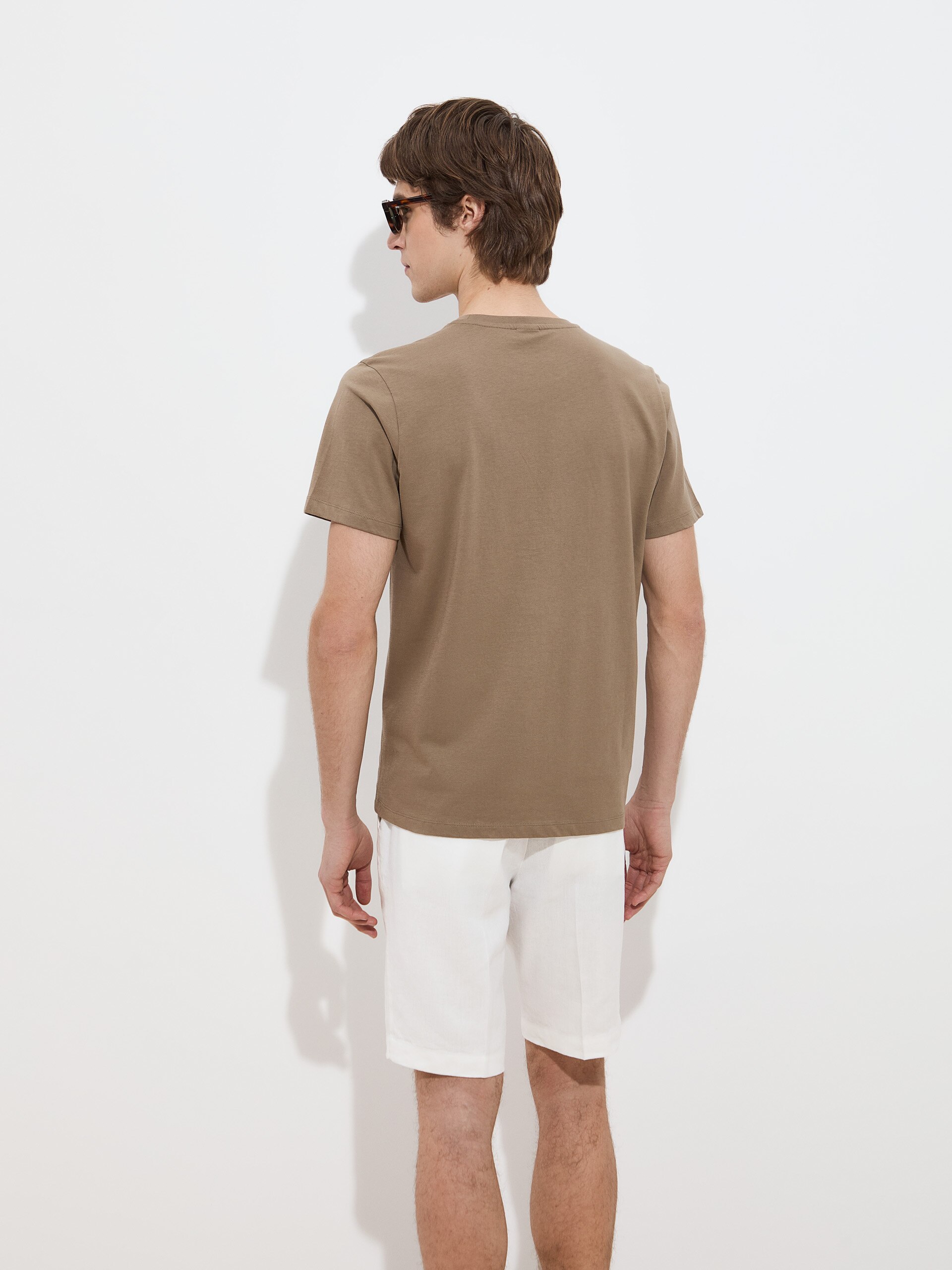 T-shirt Básica em Algodão Bege-4