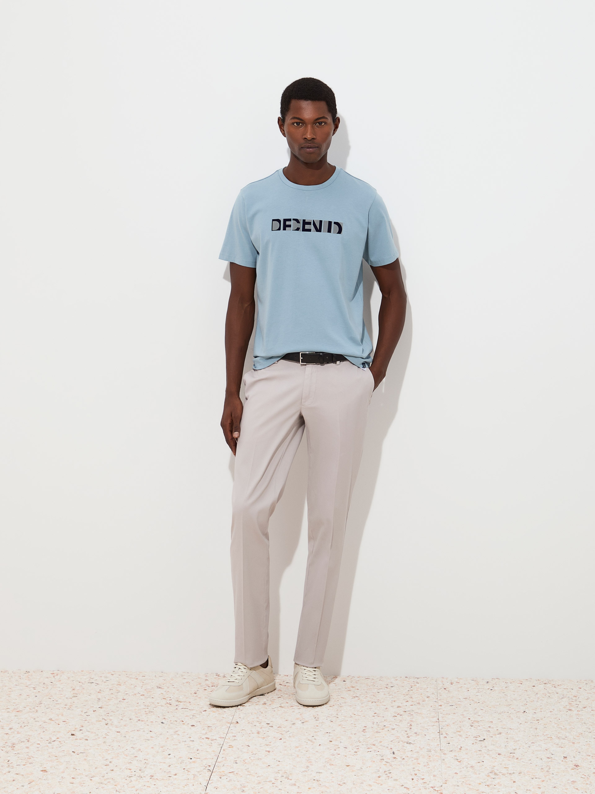 T-shirt Básica em Algodão Azul-claro-2