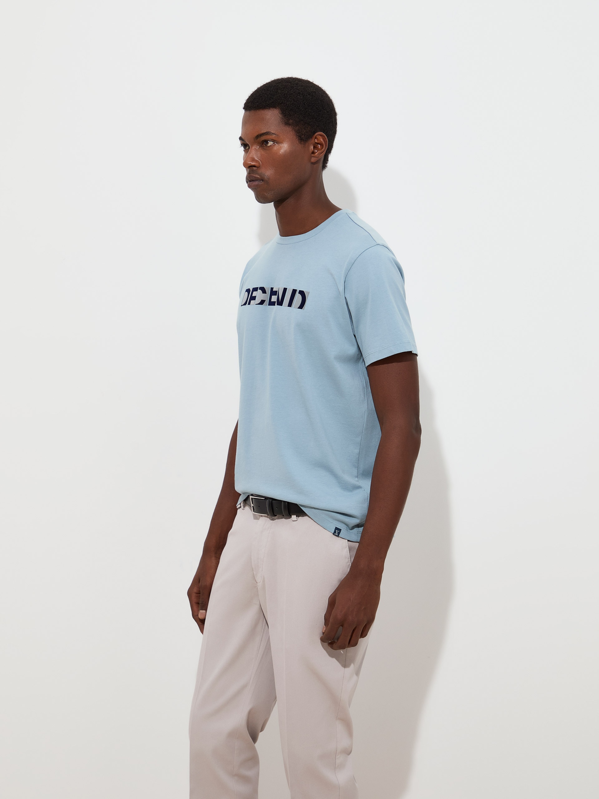 T-shirt Básica em Algodão Azul-claro-3