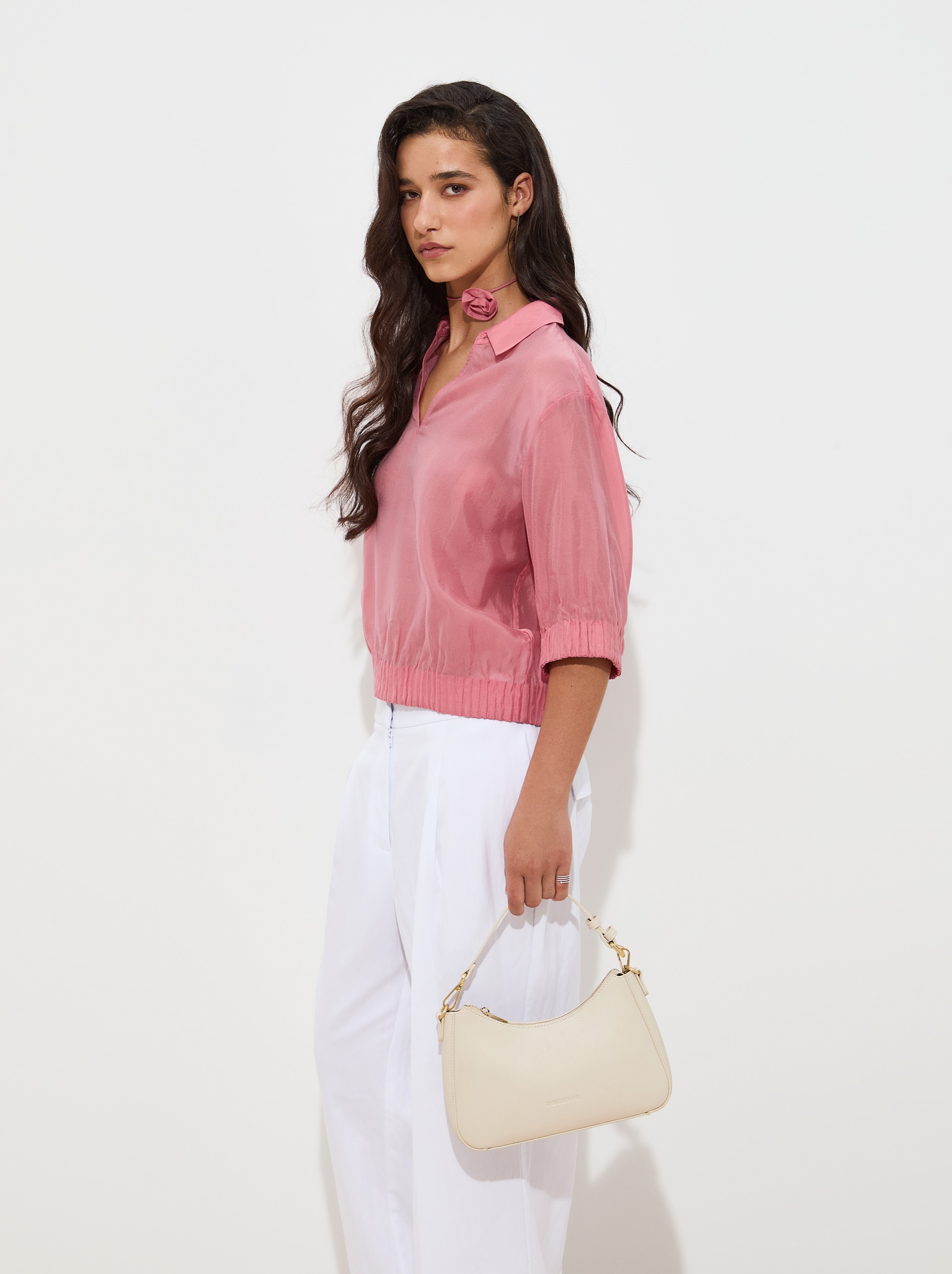 Blusa Fluida em Cupro com Flor Rosa-3