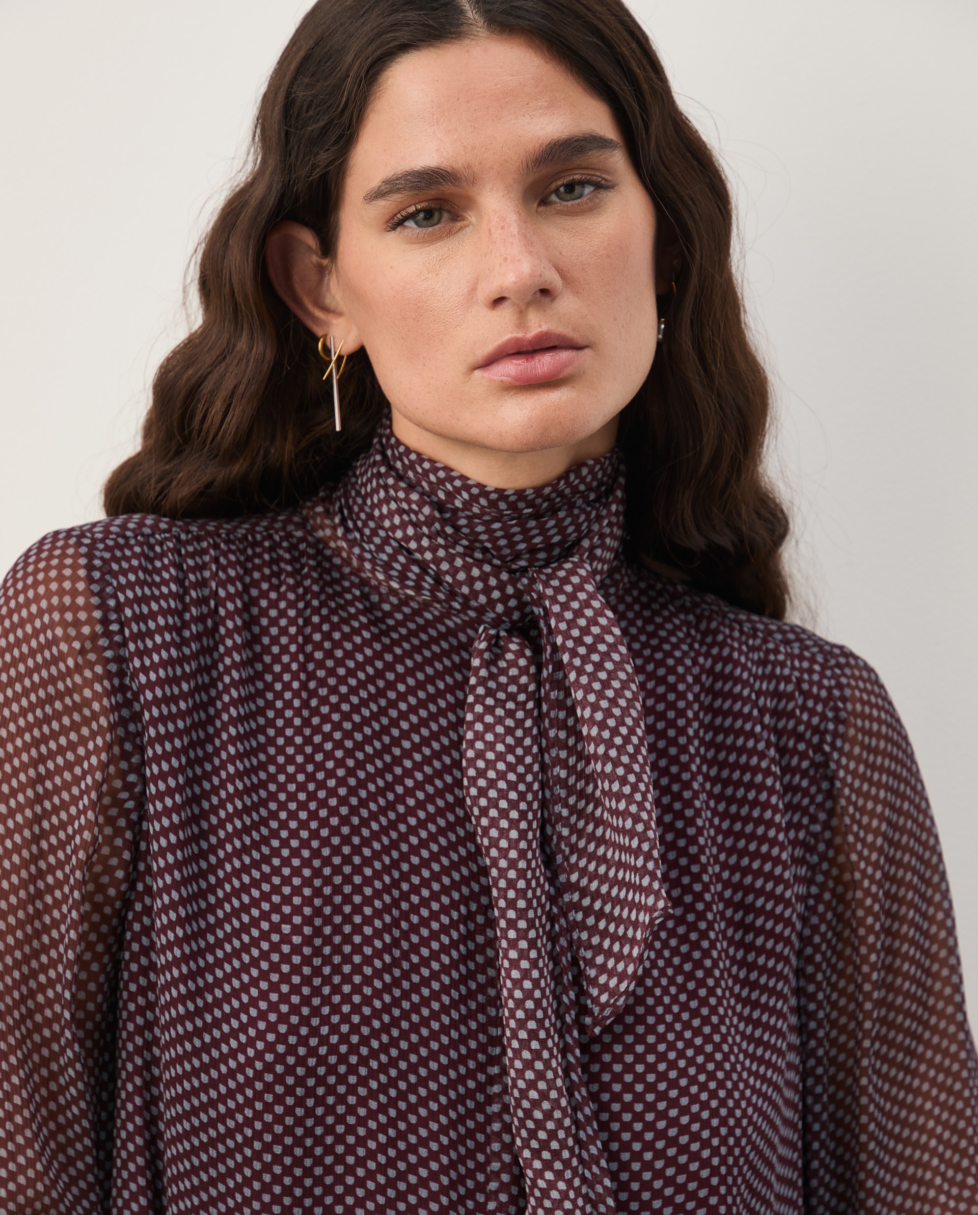 Blusa com laçada Bordeaux-2