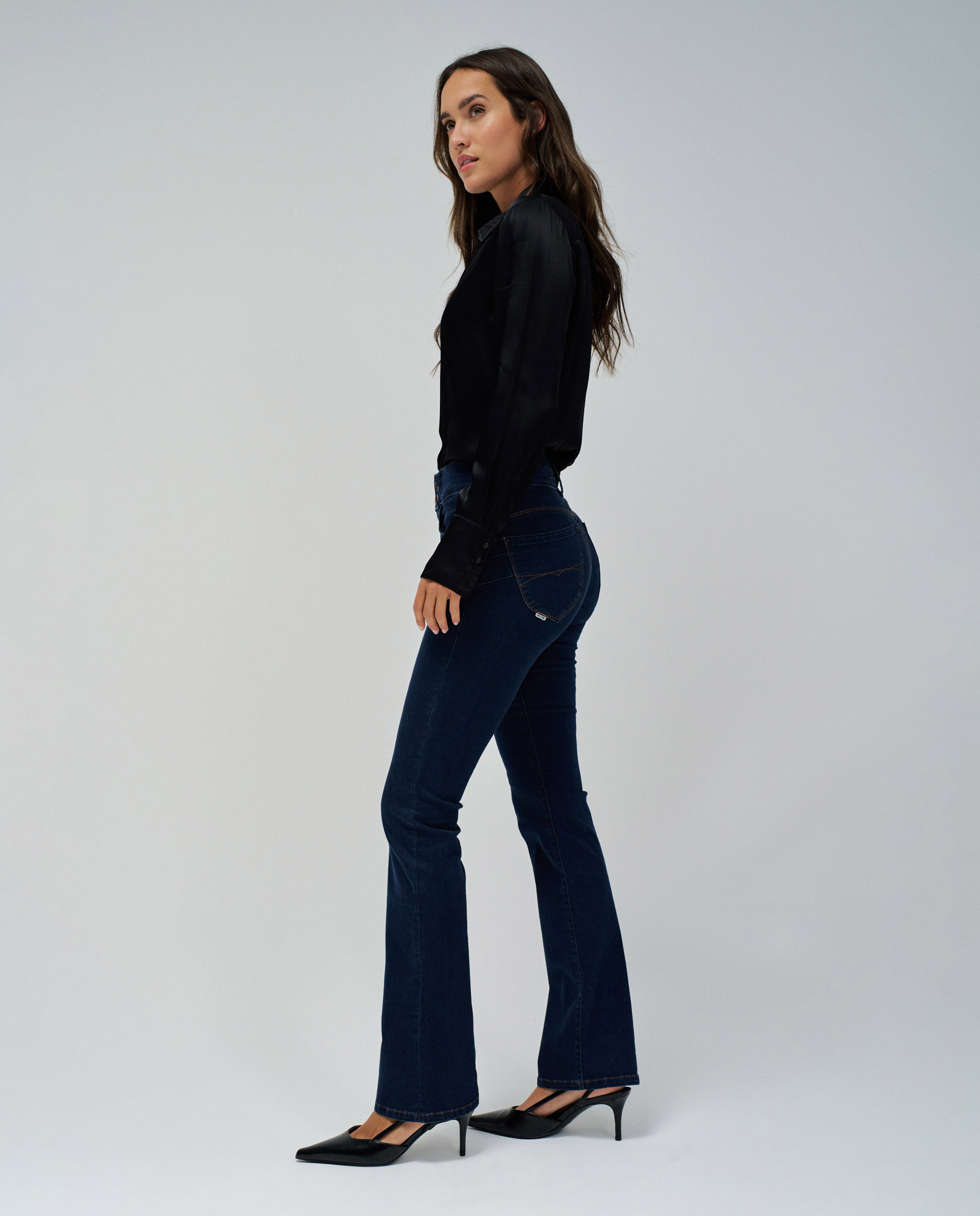 Jeans À Boca de Sino Secret Push In Bootcut de Cintura Média Azul-índigo-2