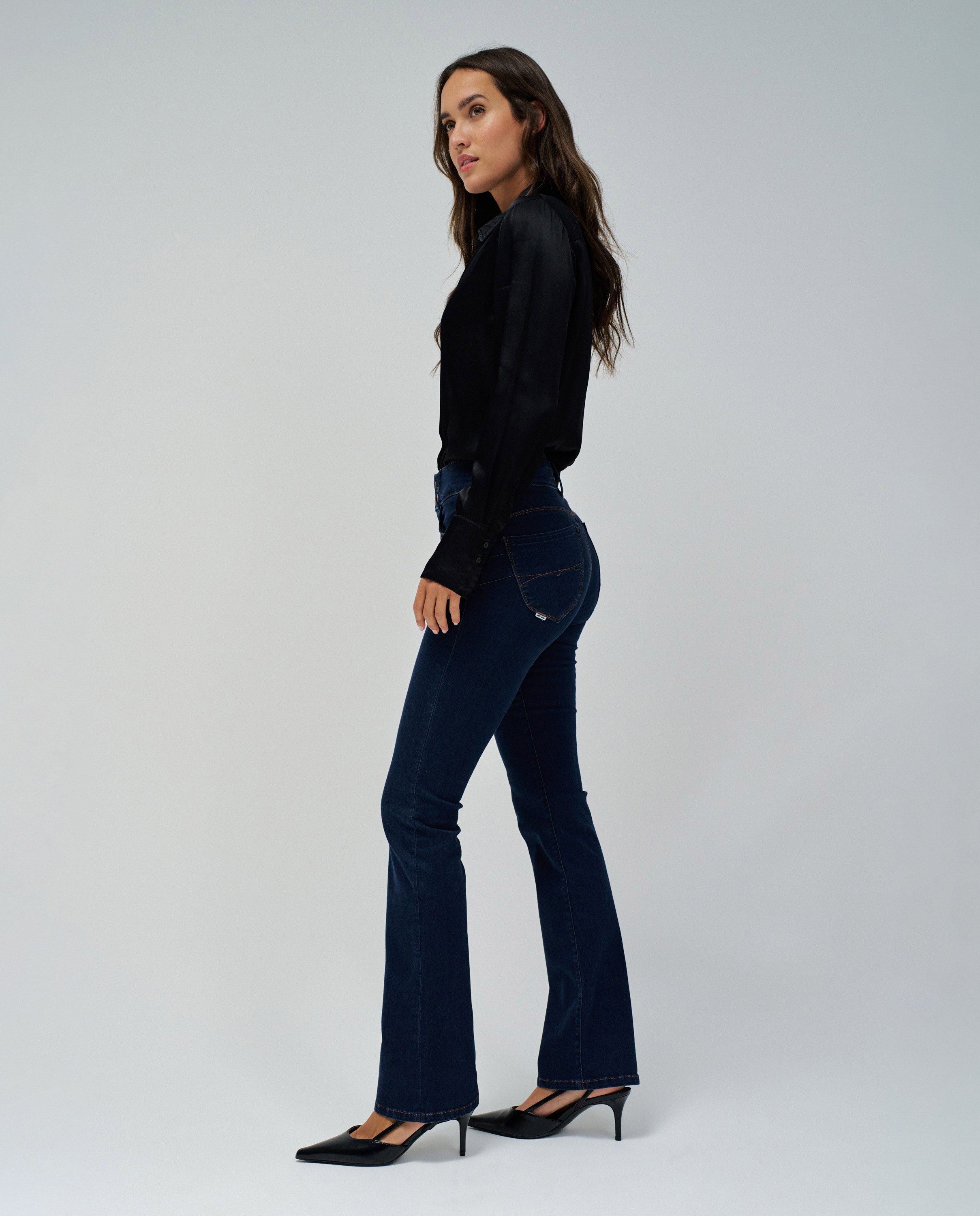 Jeans à Boca de Sino Secret Cintura Alta Push In Azul-2