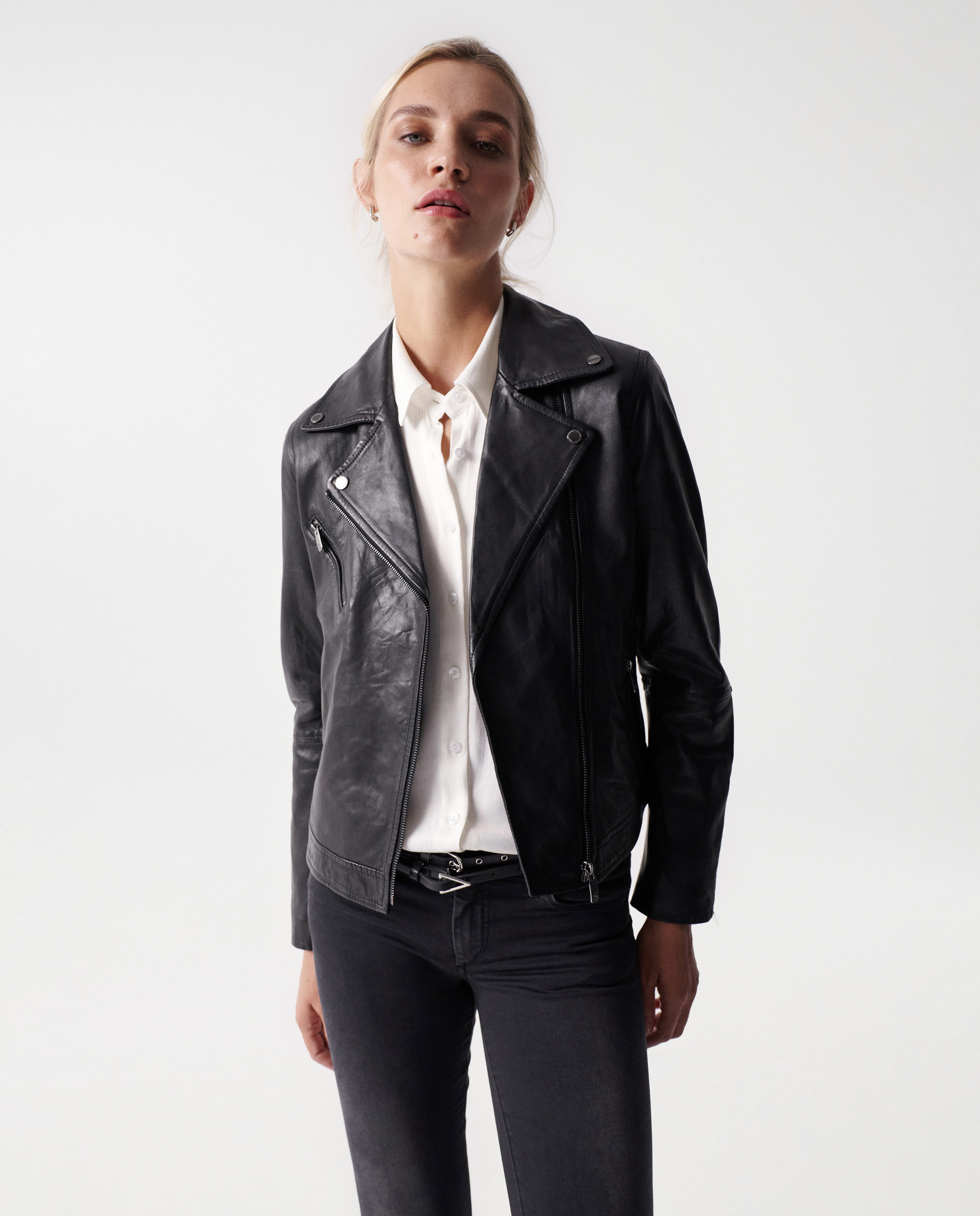 Biker de Couro com Fecho Zip Preto-1