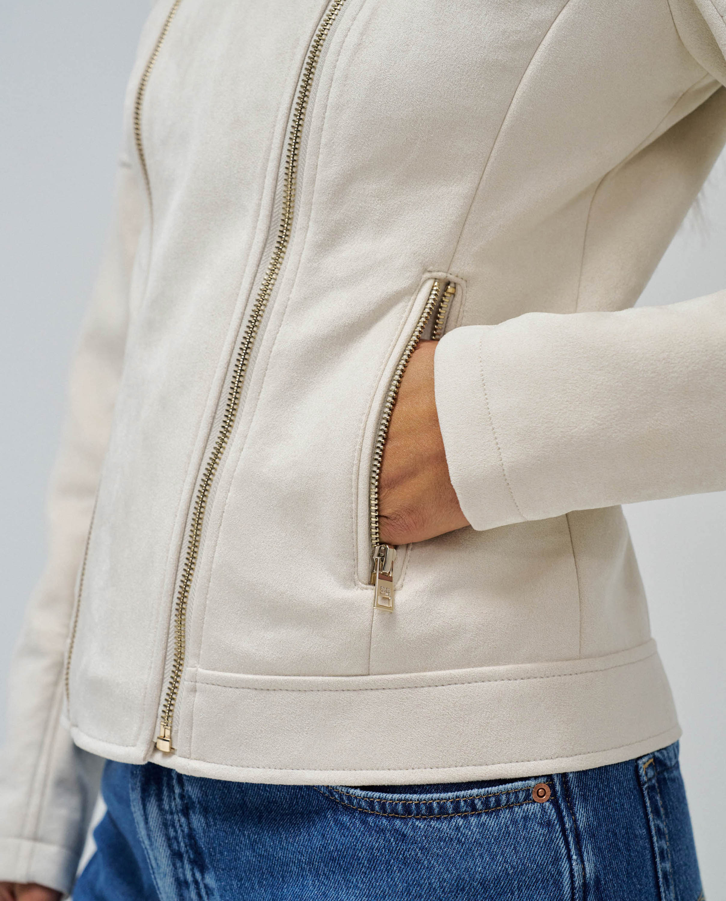 Blusão de Camurça com Fecho Zip Natural-4