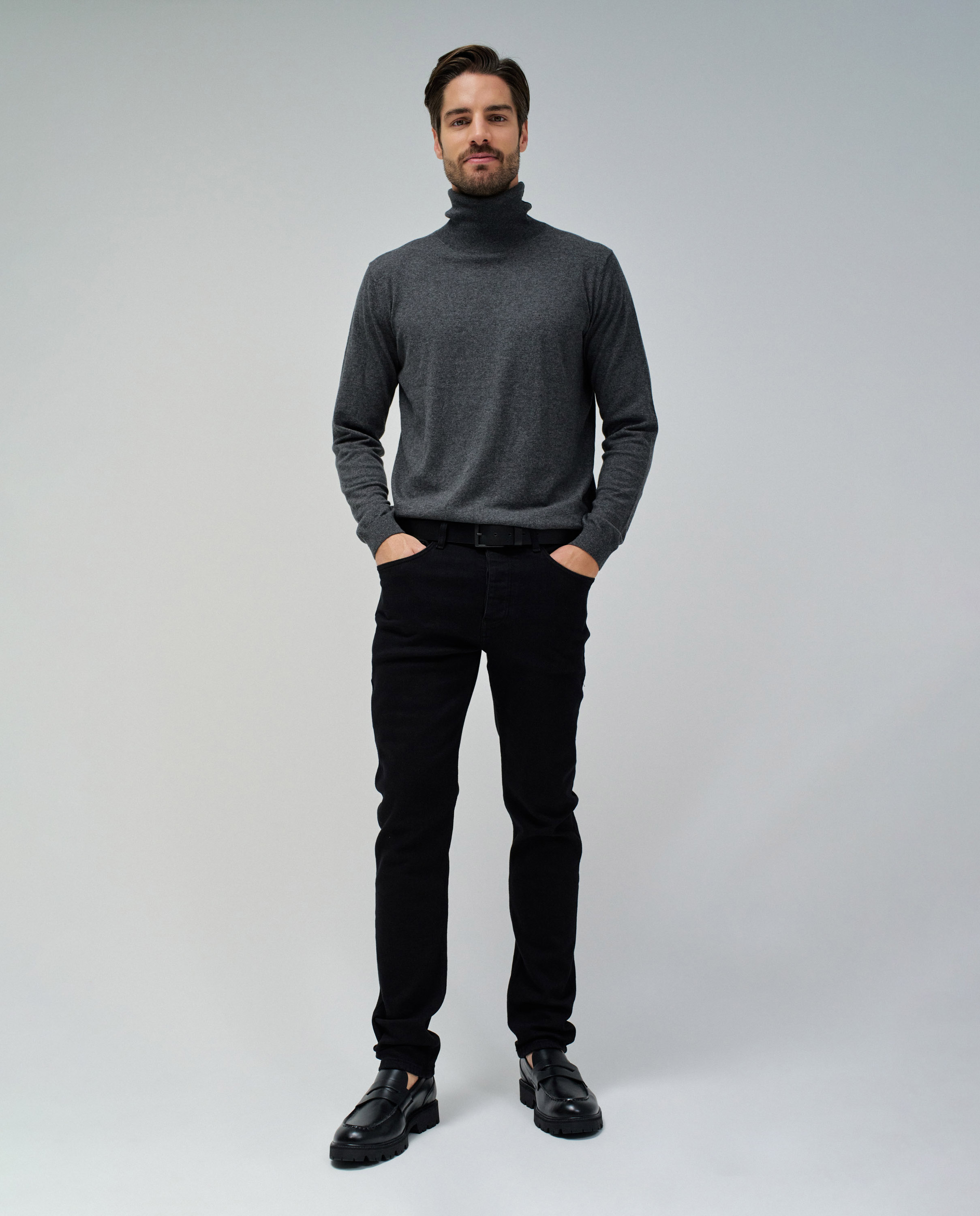 Jeans Slim Fit Preto-1