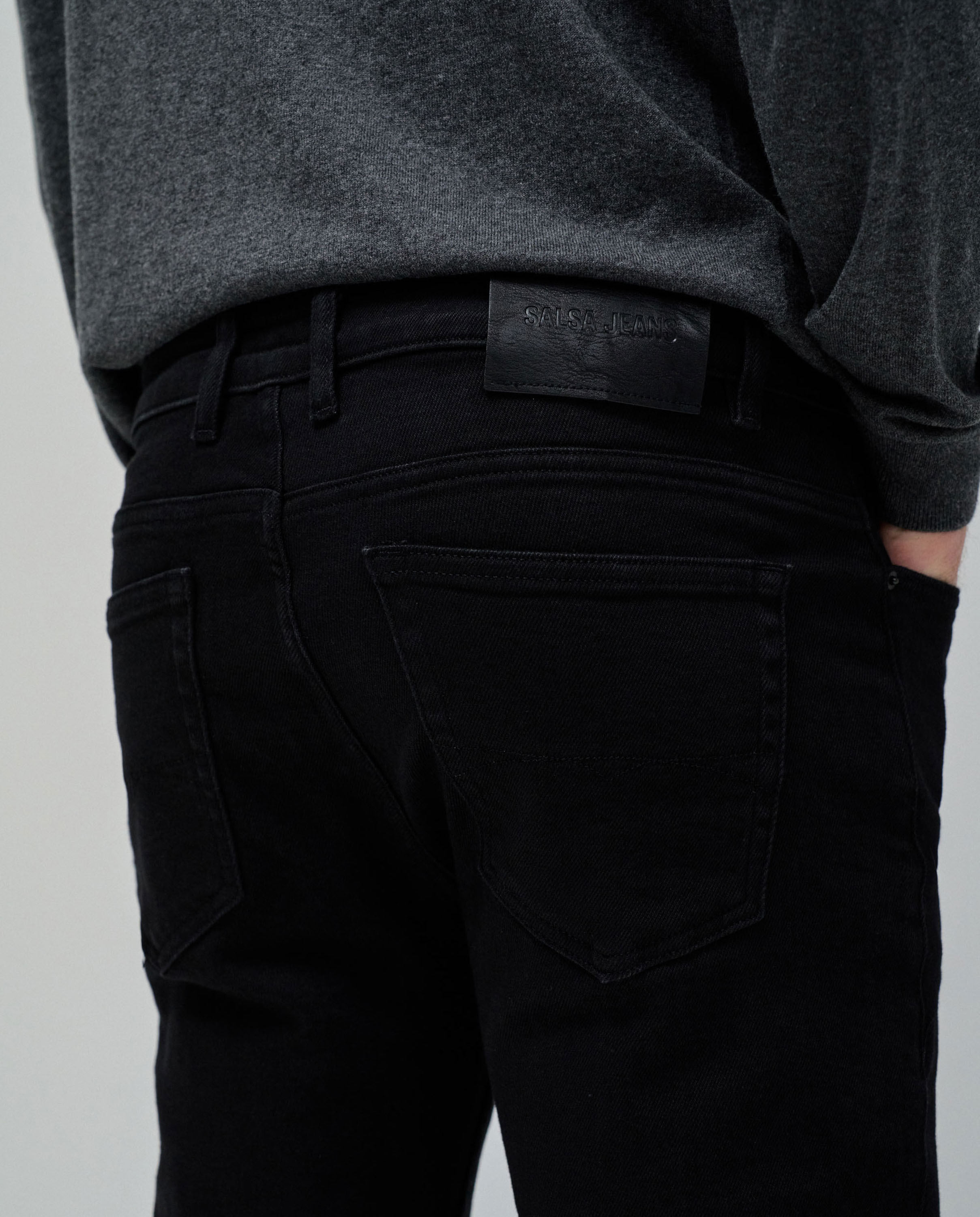 Jeans Slim Fit Preto-4