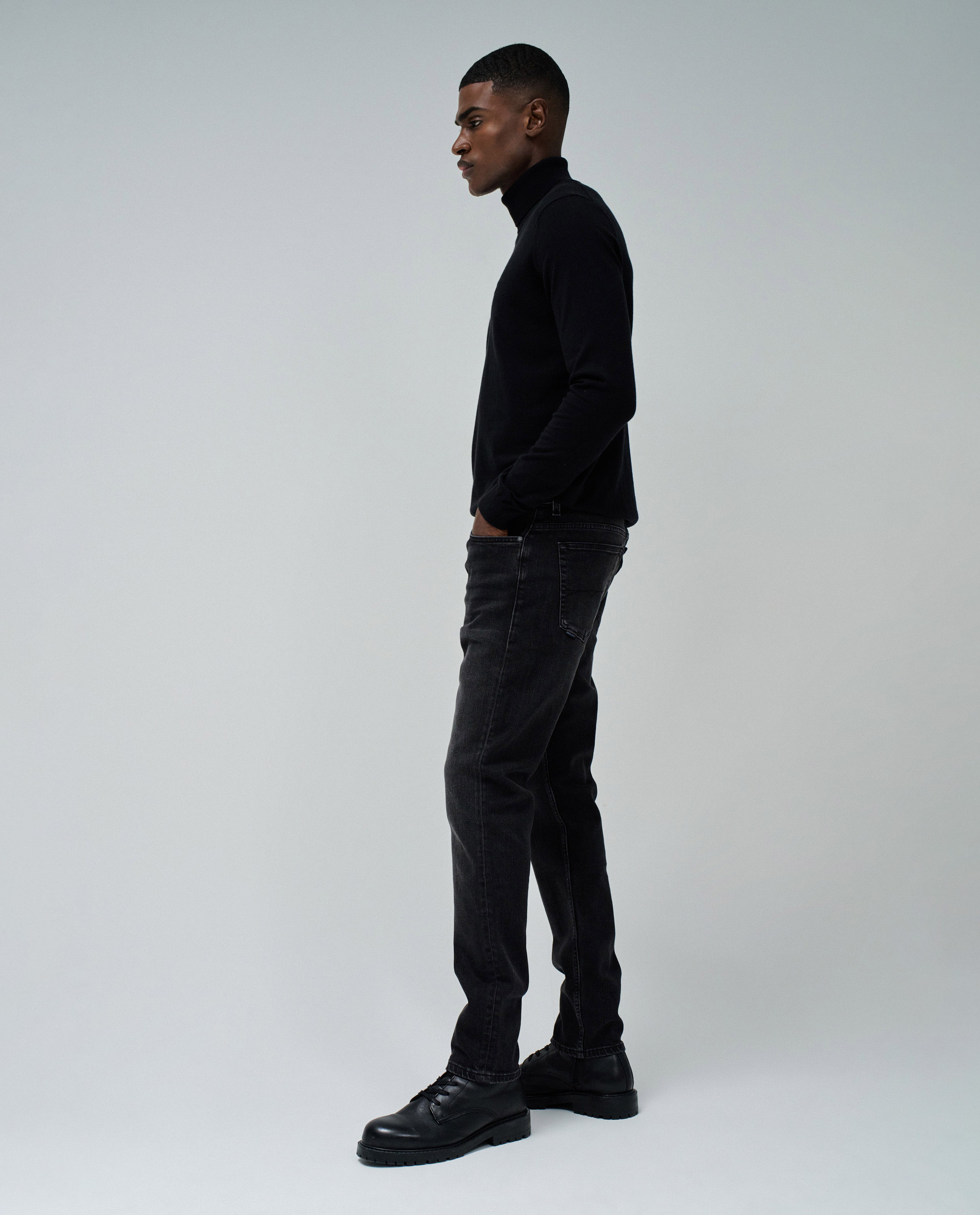 Jeans Slim Fit Preto-2