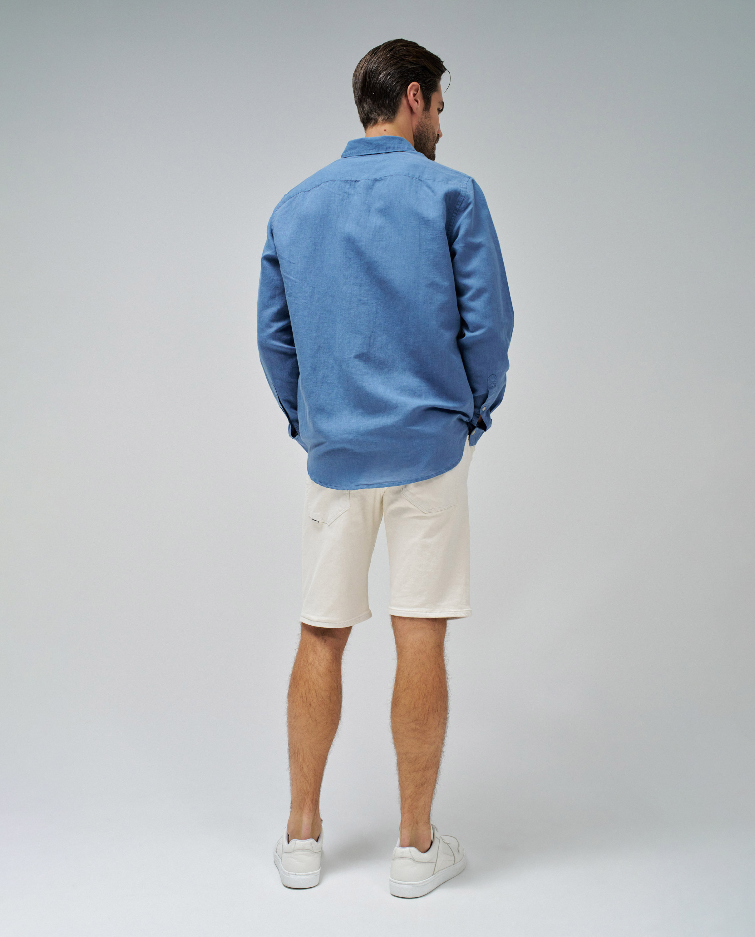 Camisa com Mescla de Linho Azul-3